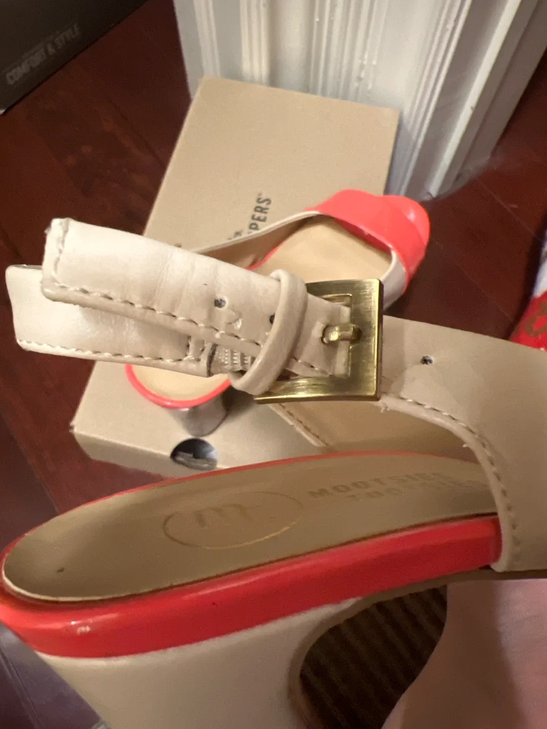 Modest Coral Heels - Size 8 image indicator(4)