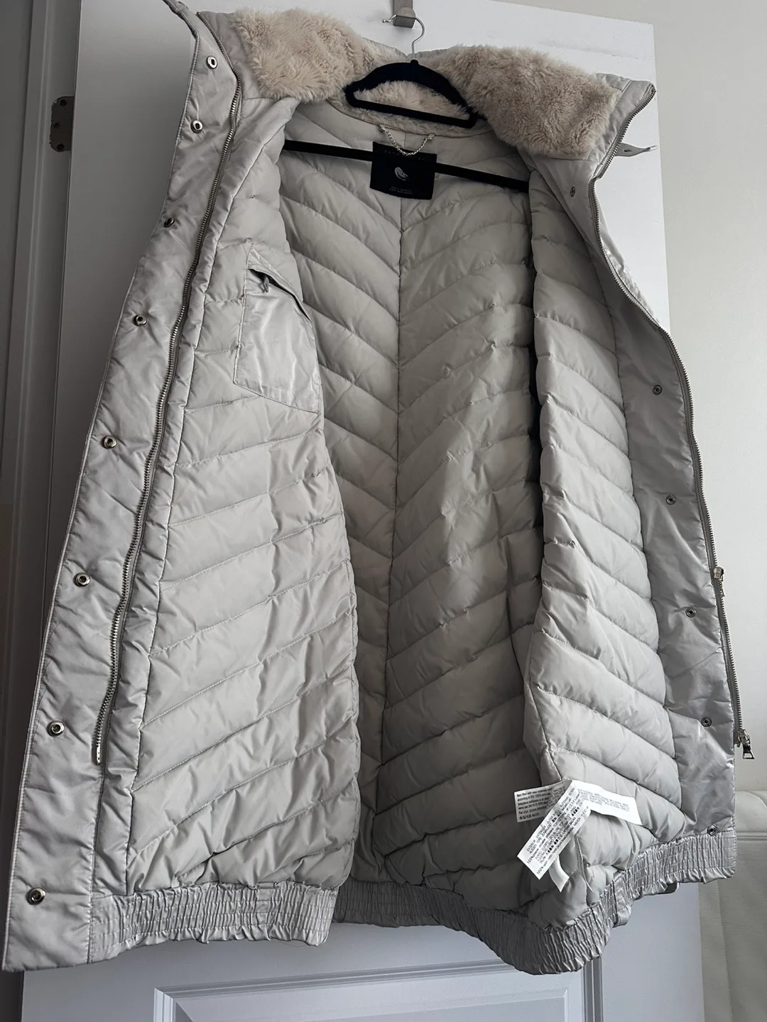 Zara Woman Down Jacket image indicator(2)