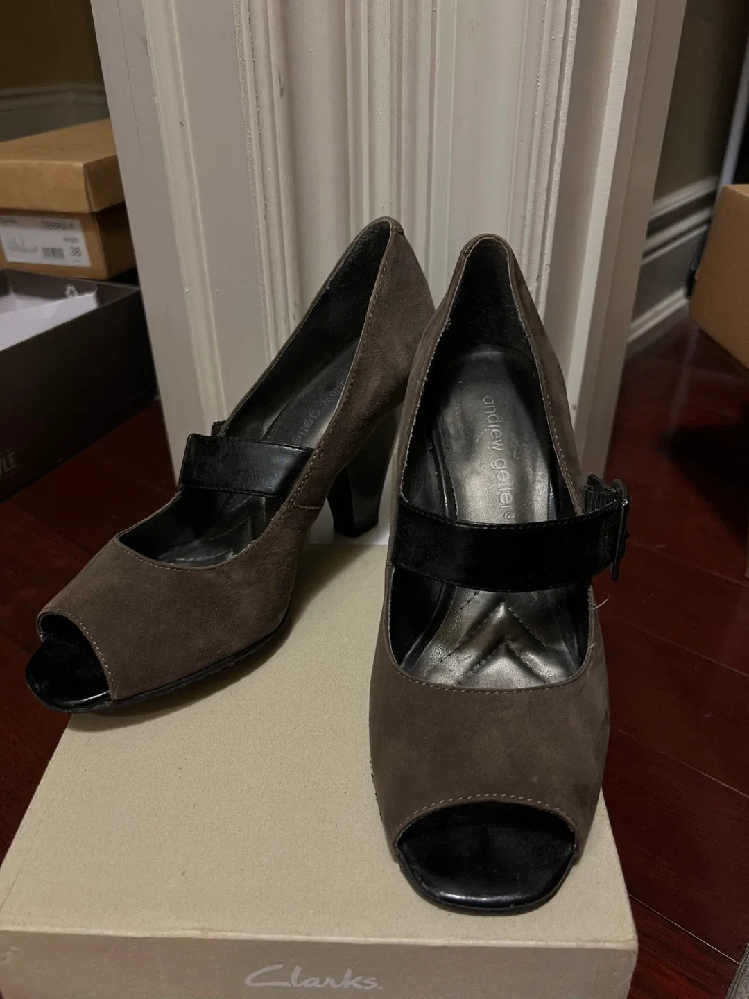 Vintage Andrew Geller Brown Heels Size 8