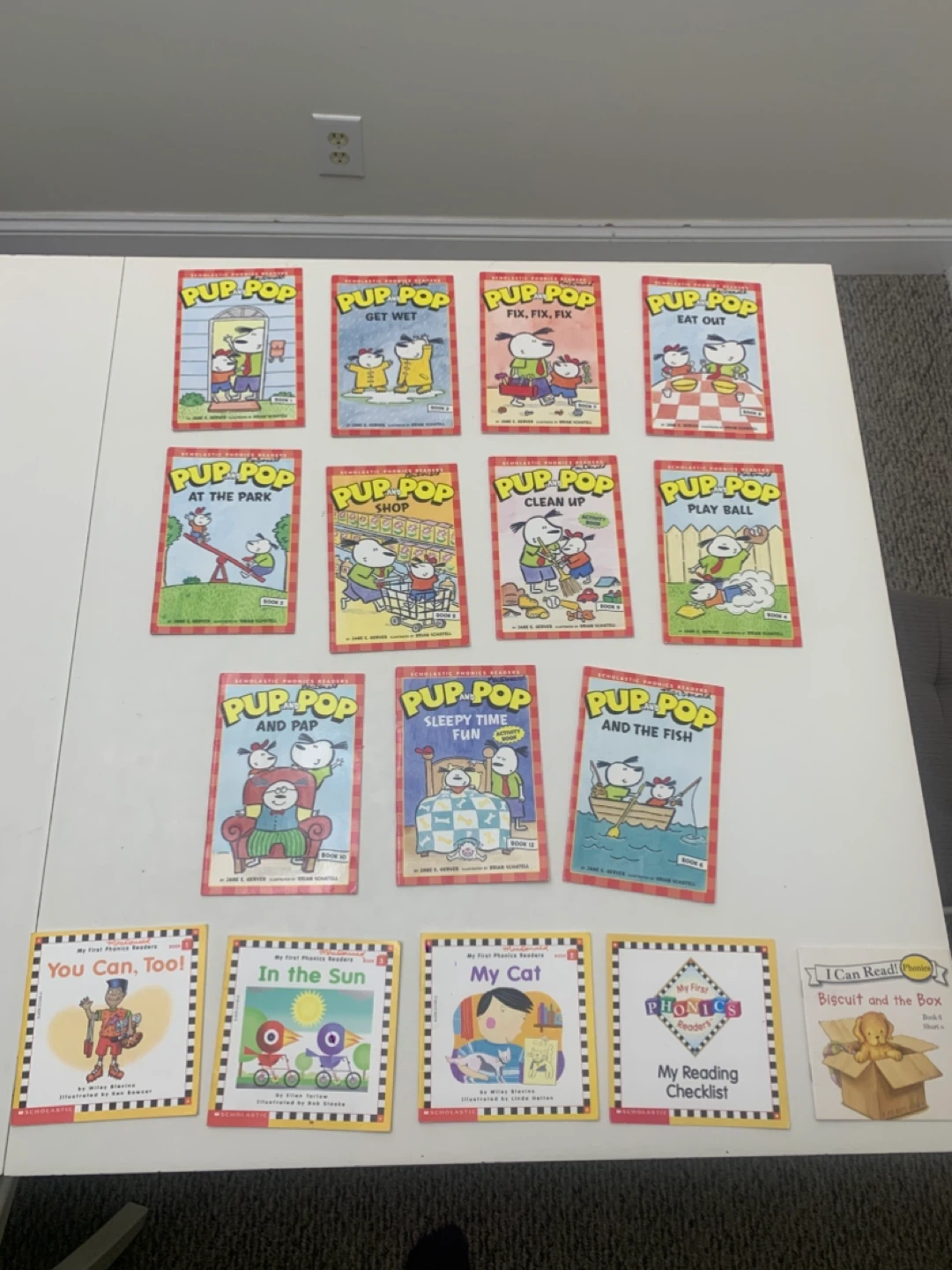 Kids learning to read books - Scholastic Phonics Readers Books