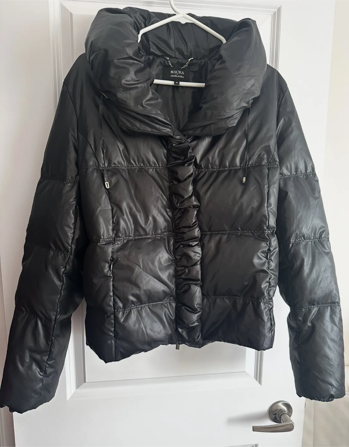 Maura Claudia Sträter Black Puffer Jacket Size46