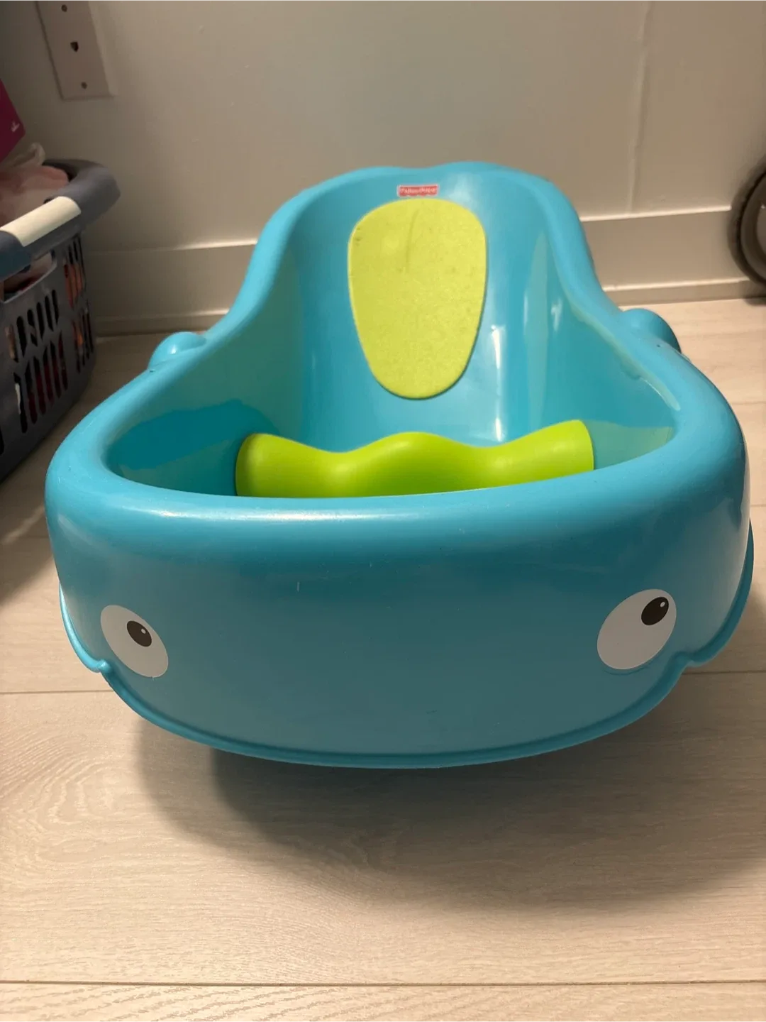 Fisher-Price Whale of a Tub image indicator(2)