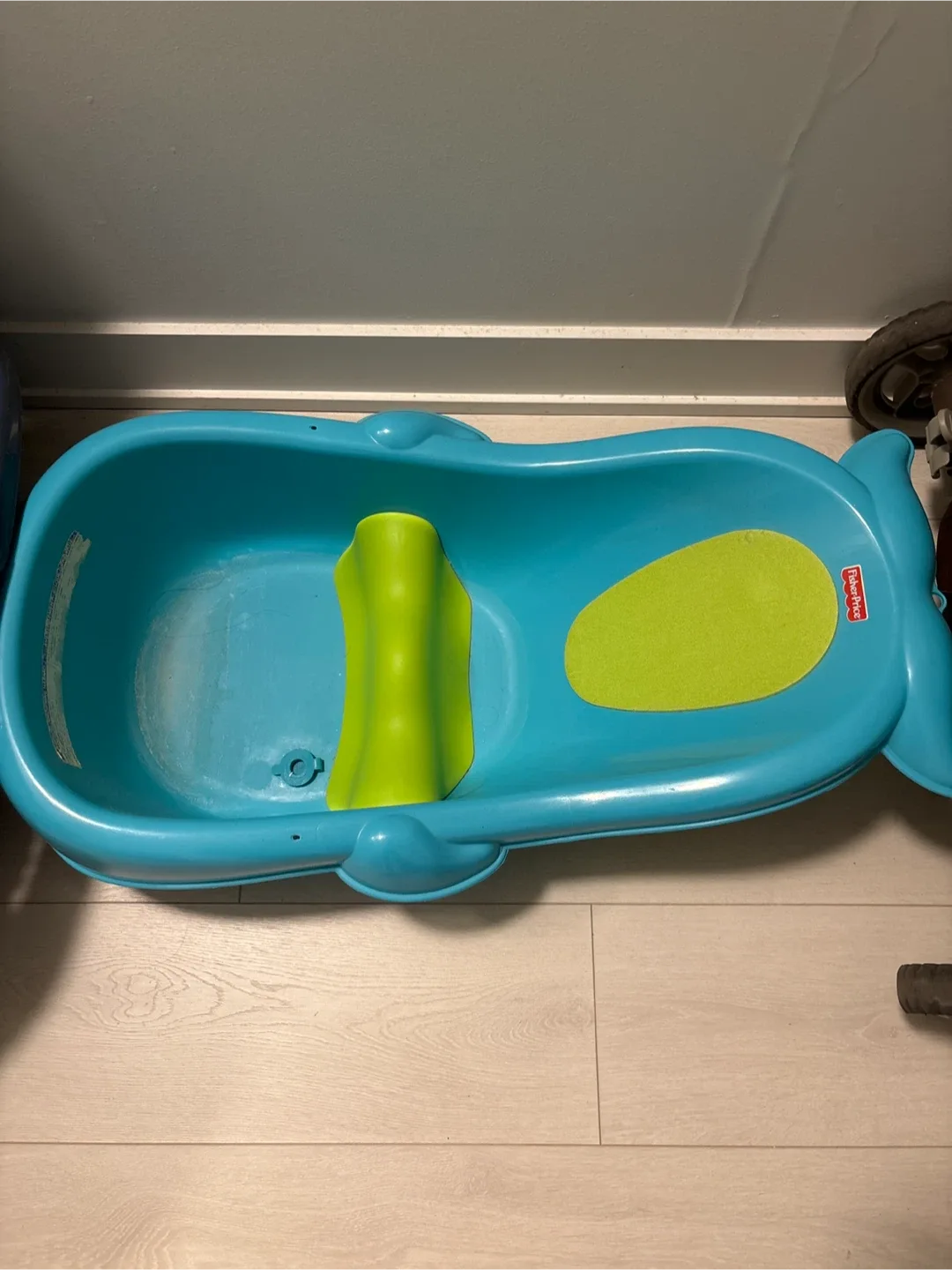 Fisher-Price Whale of a Tub