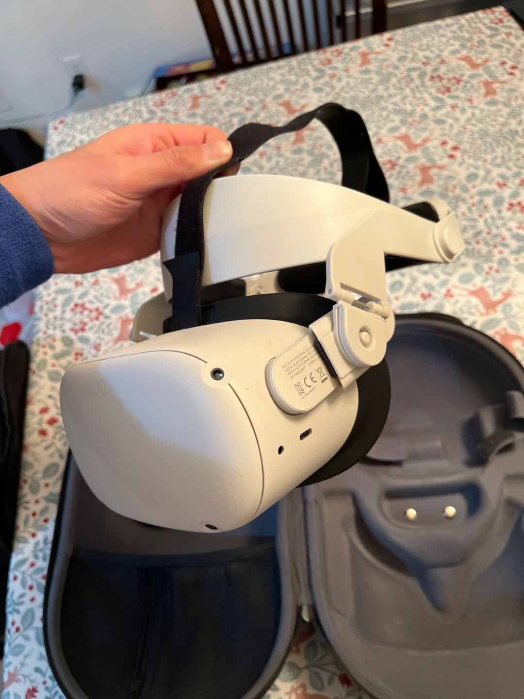 Oculus Quest 2 VR Headset with accessories - photo 5