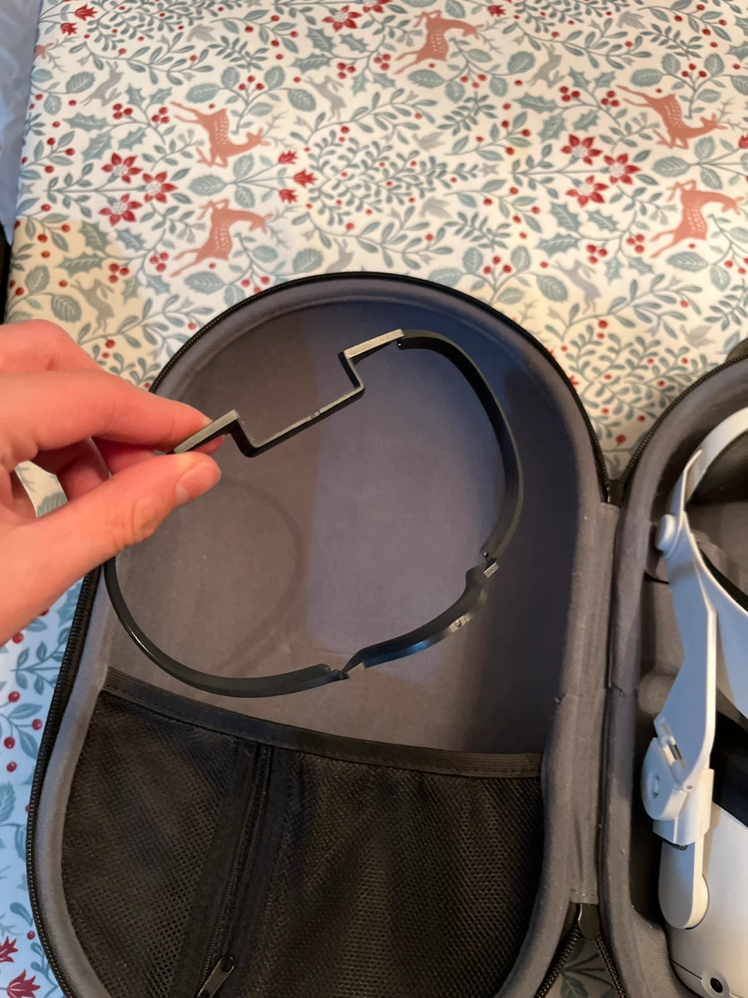 Oculus Quest 2 VR Headset with accessories - photo 3
