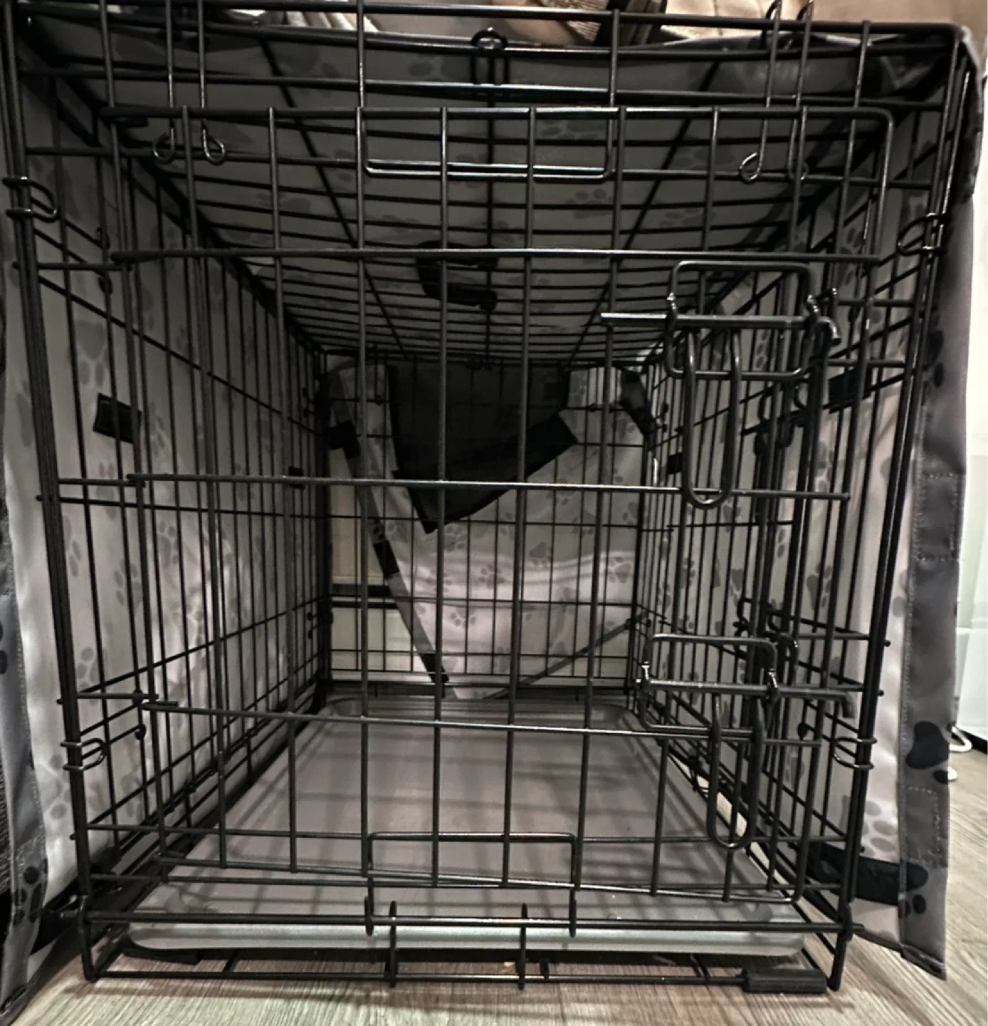 Dog Crate with Cover image indicator(2)