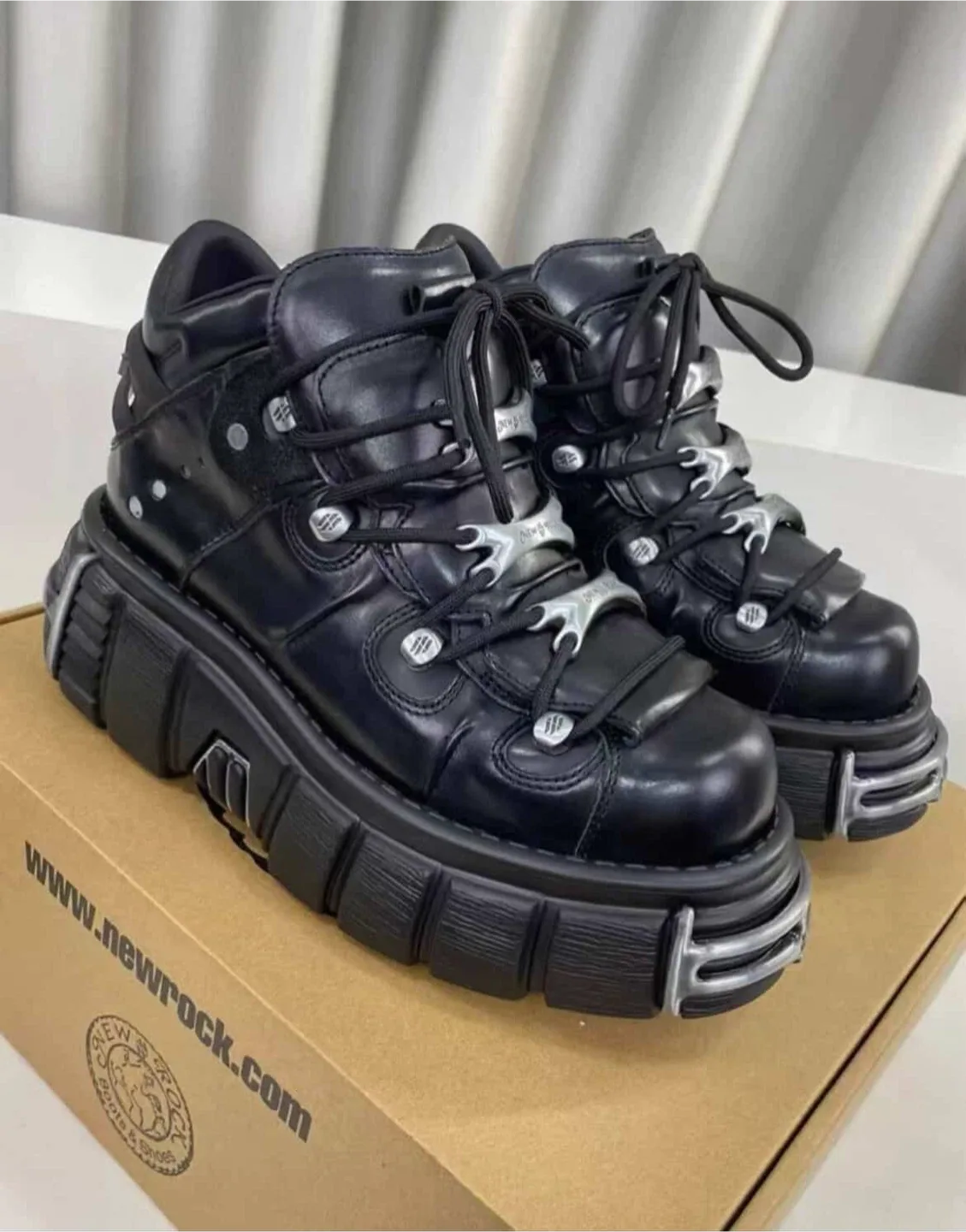 New Rock Black Platform Boots