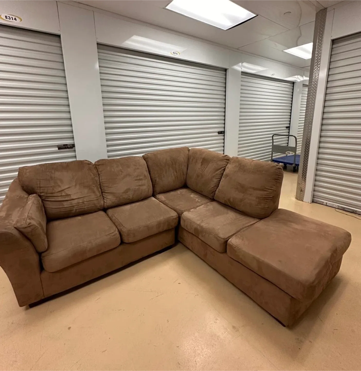 Brown Sectional Sofa with Ottoman image indicator(3)