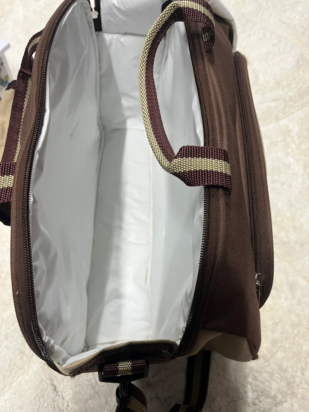 Pic-Nic Brown & Beige Cooler Bag image indicator(7)
