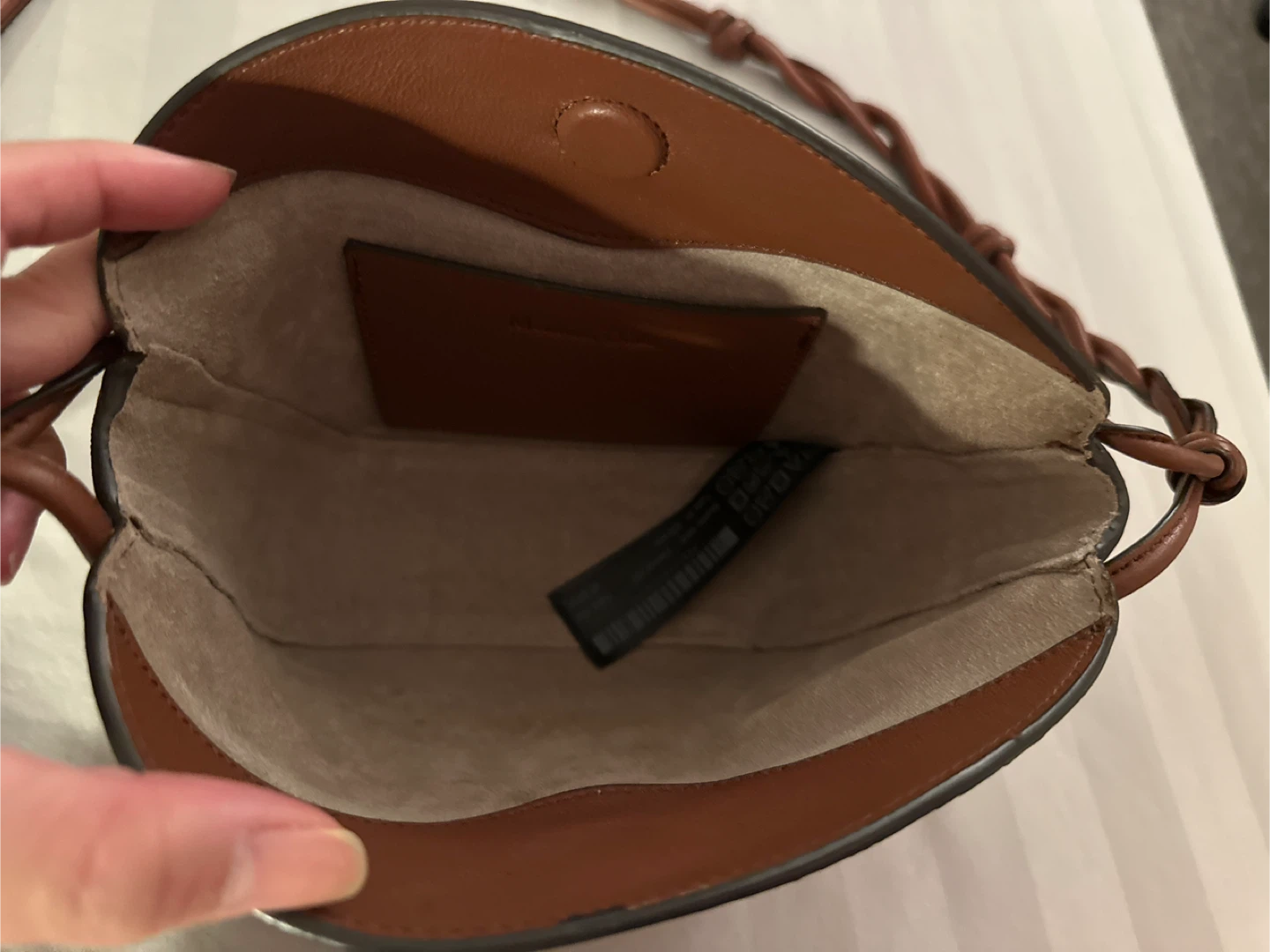 Massimo Dutti - LEATHER CROSSBODY BAG WITH WOVEN STRAP - photo 5