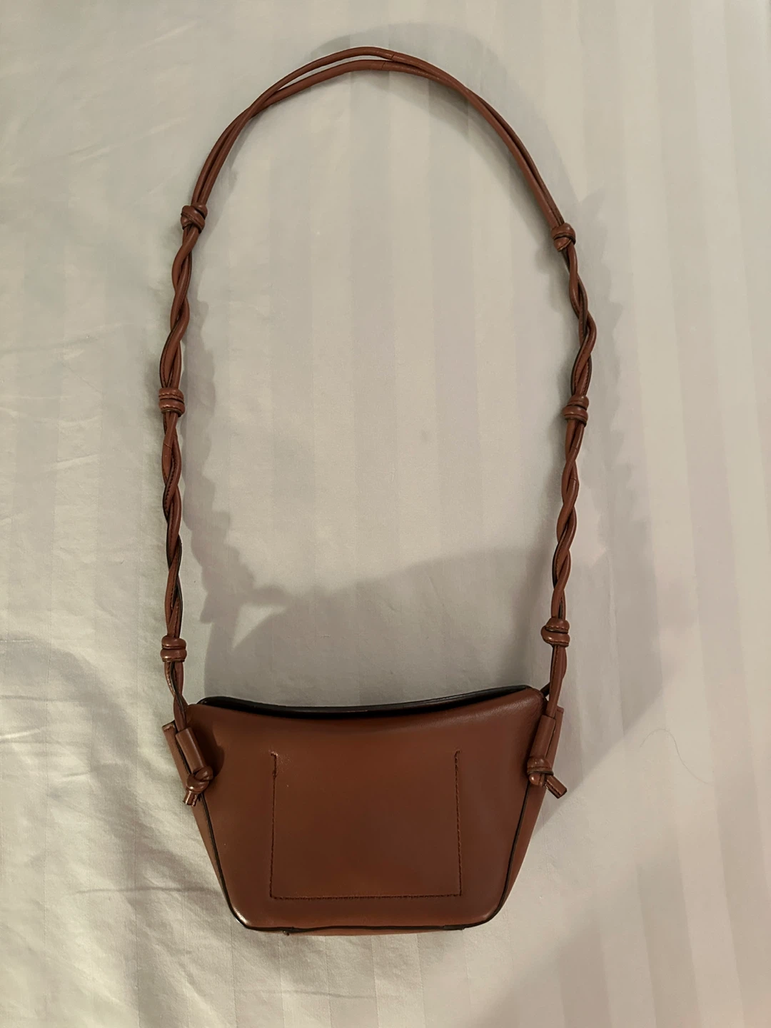 Massimo Dutti - LEATHER CROSSBODY BAG WITH WOVEN STRAP - photo 3