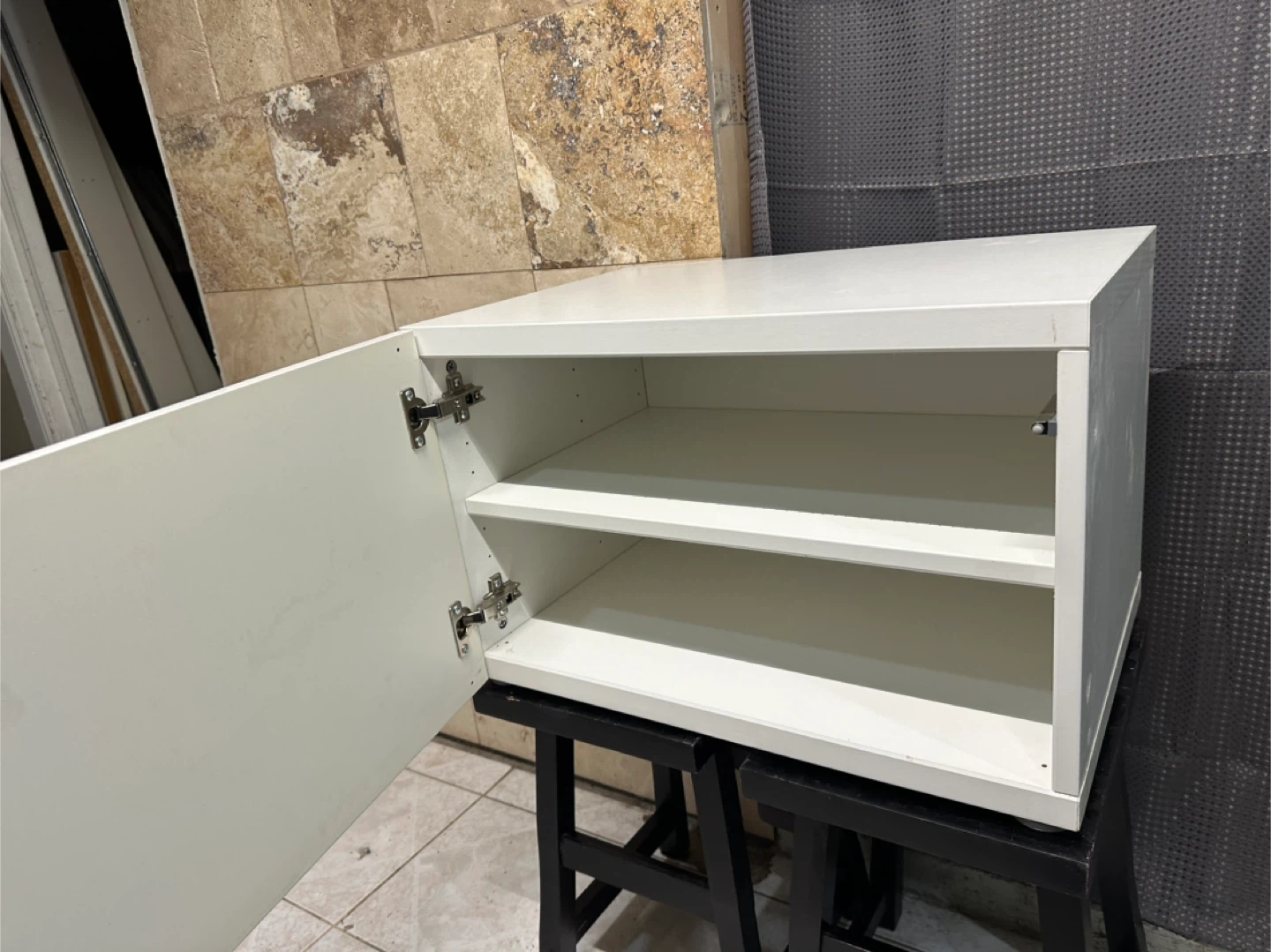 White High Gloss Cabinet with 2 Shelves and Door - photo 2