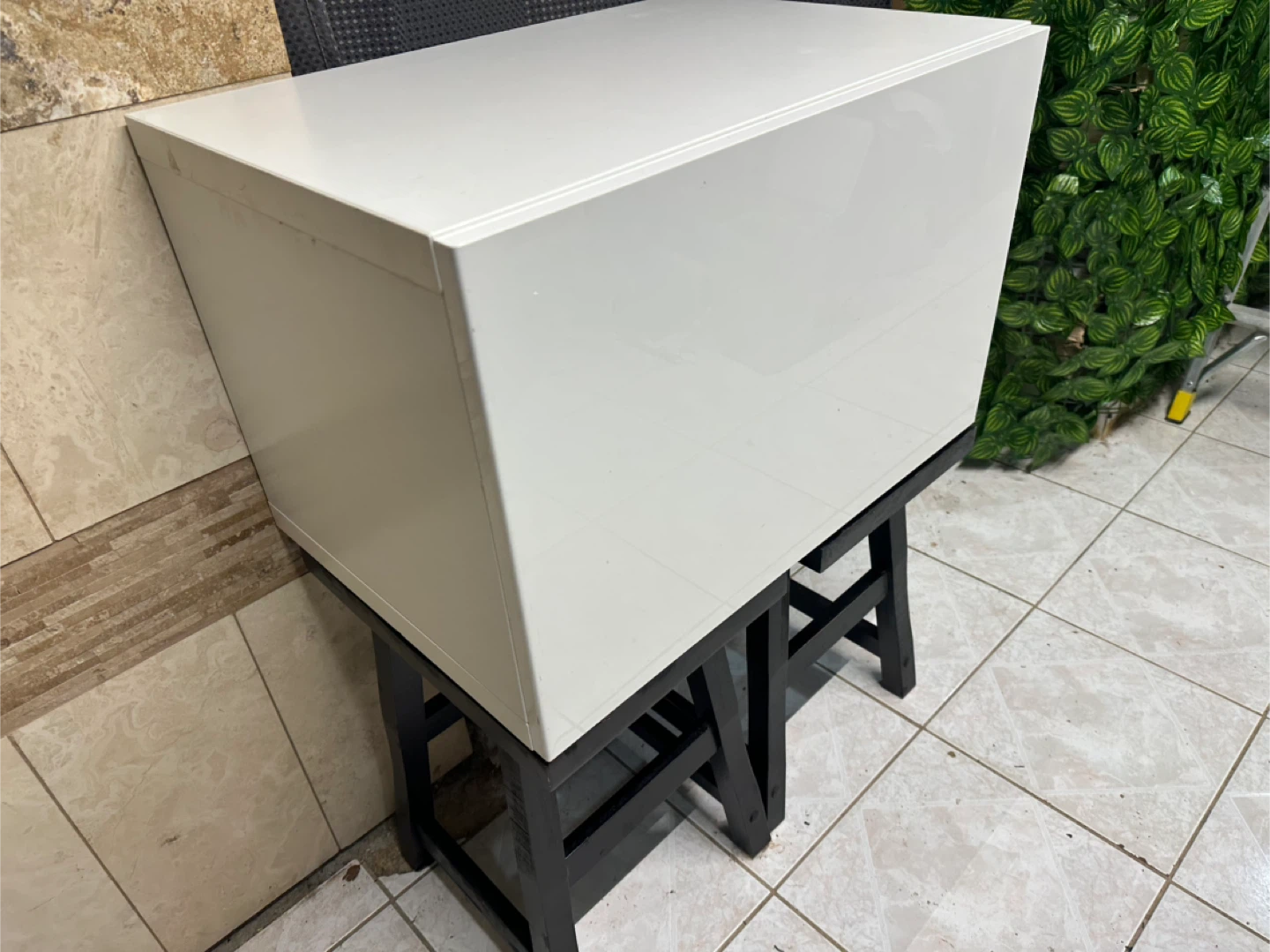 White High Gloss Cabinet with 2 Shelves and Door - photo 3