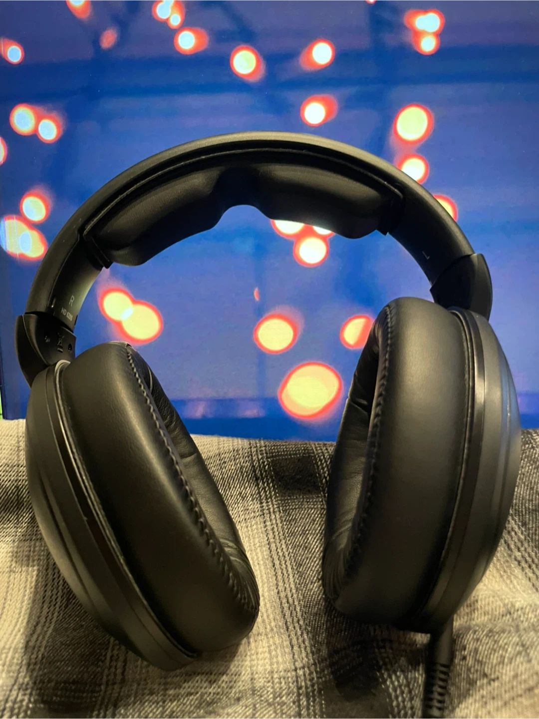 Sennheiser HD 620S Audiophile Closed-back wired Headphones - photo 2