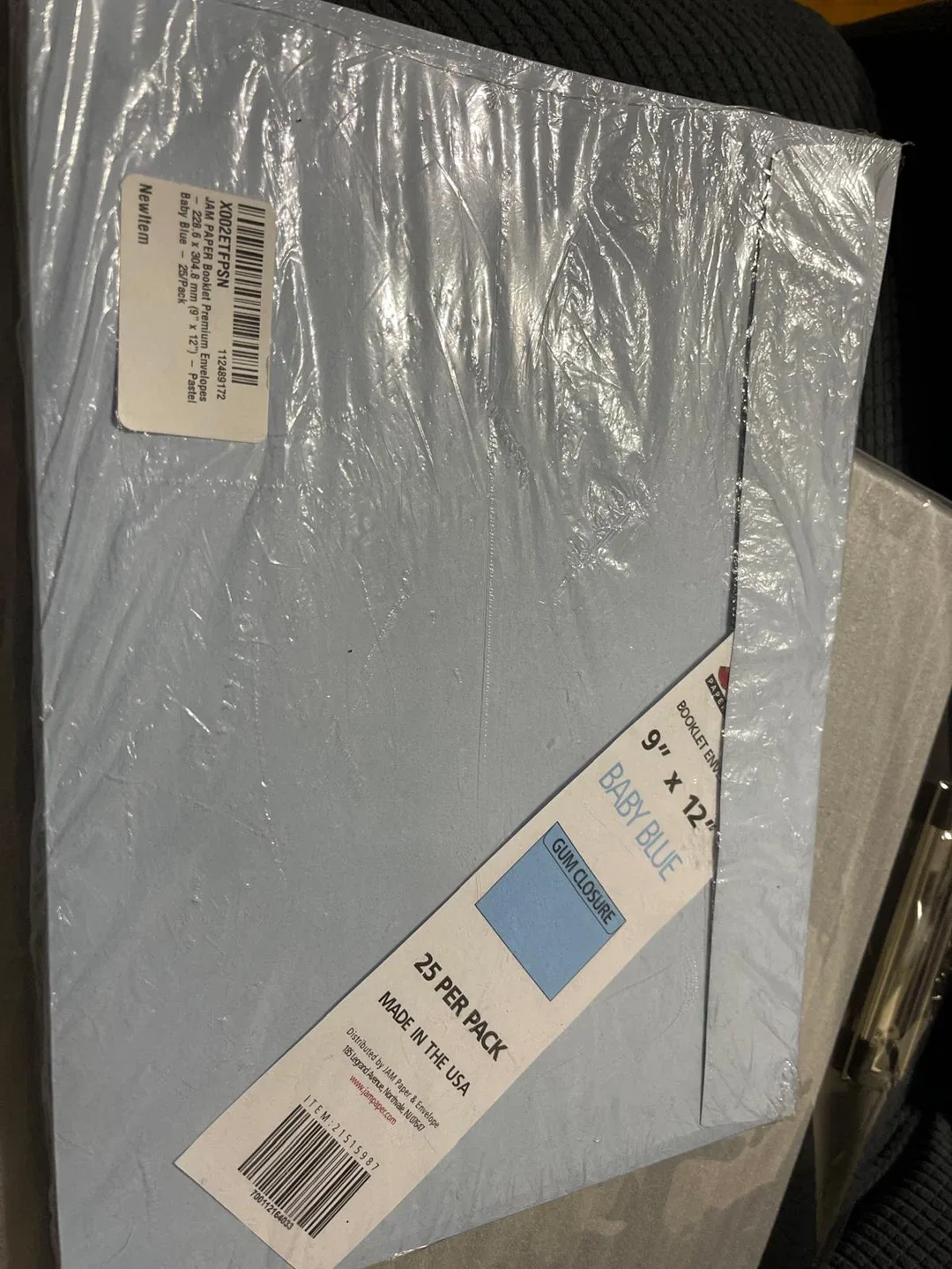 JAM Paper Booklet Envelopes - 9" x 12" - Baby Blue - New image indicator(2)