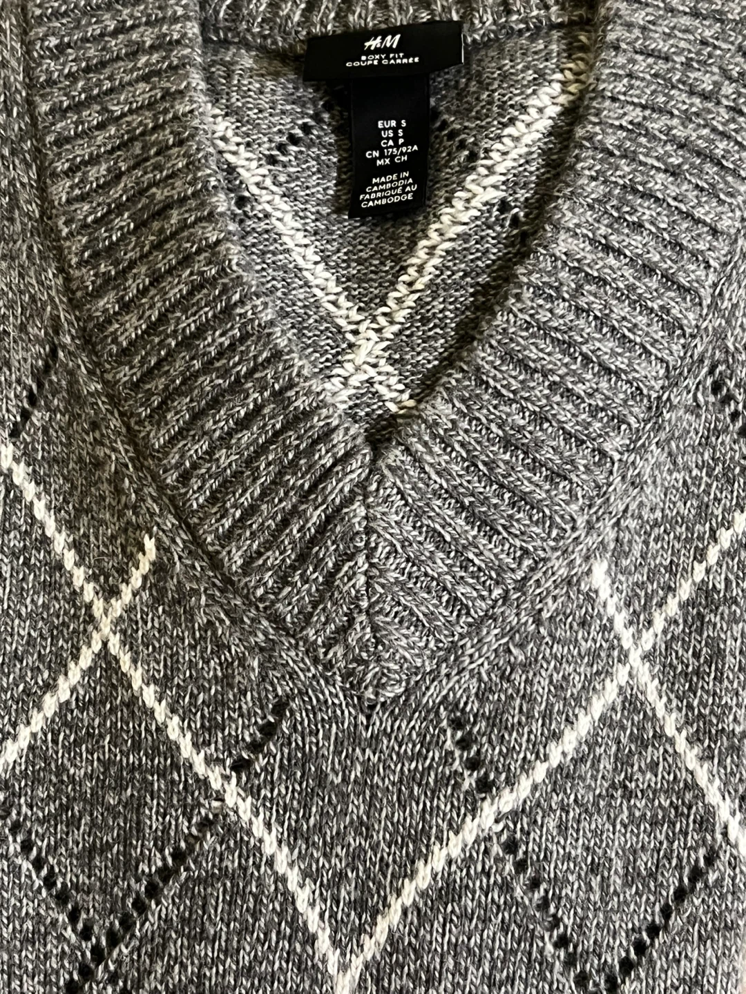 H&M Grey Argyle Sweater - Size S
