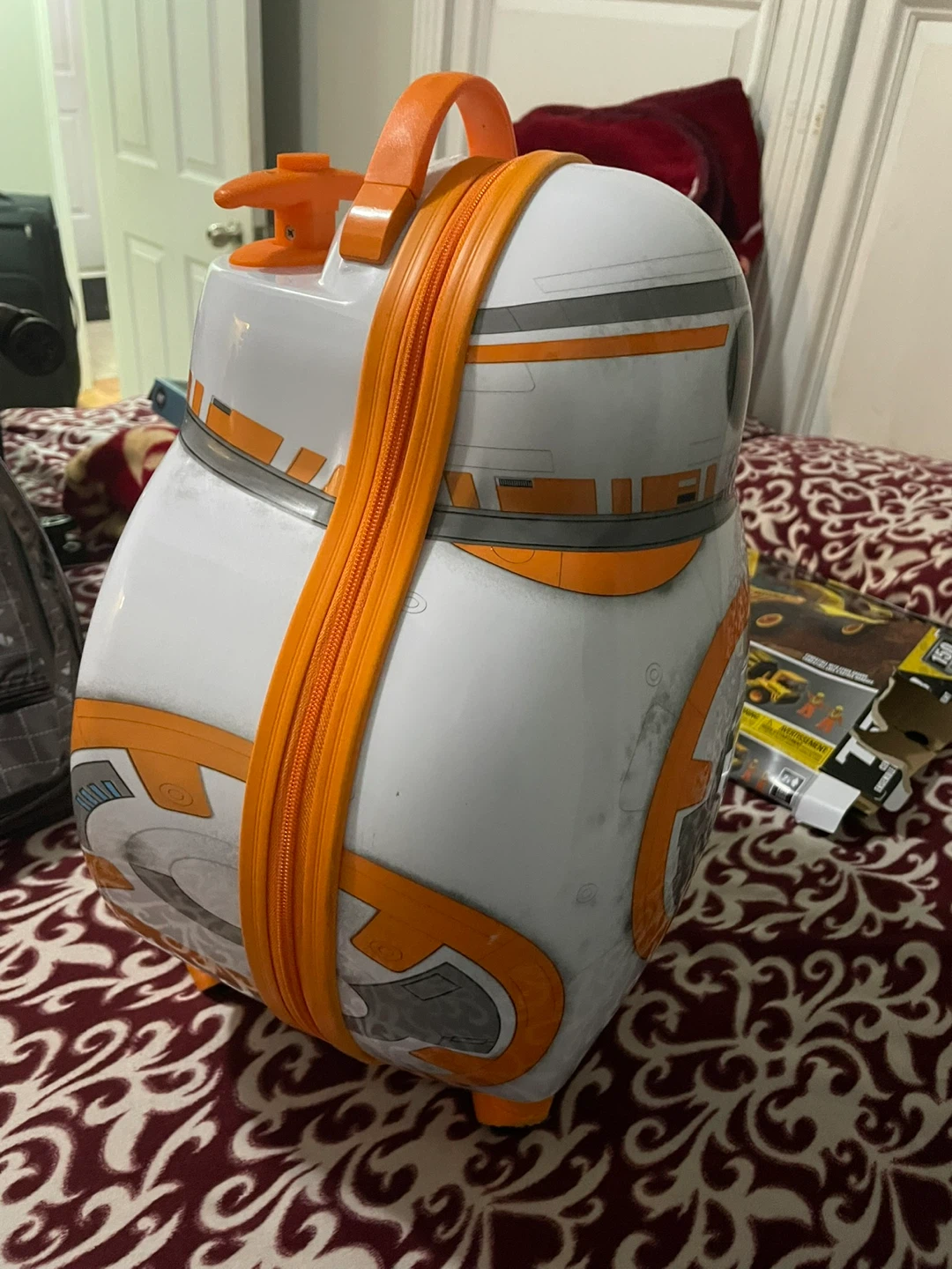 Disney Star Wars BB-8 Rolling Luggage - photo 2