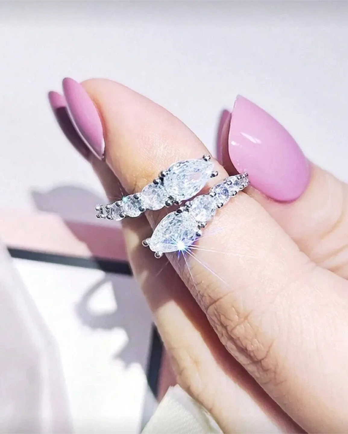 Elegant Ring with Zircon Stones