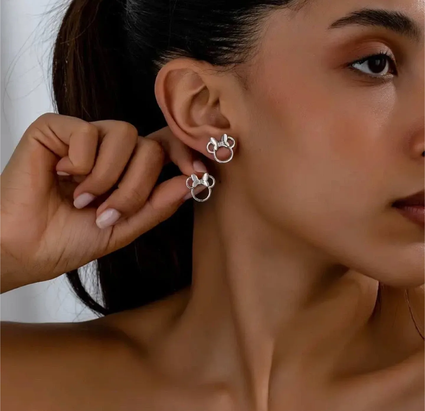 Silver Bow Earrings Minnie Mouse