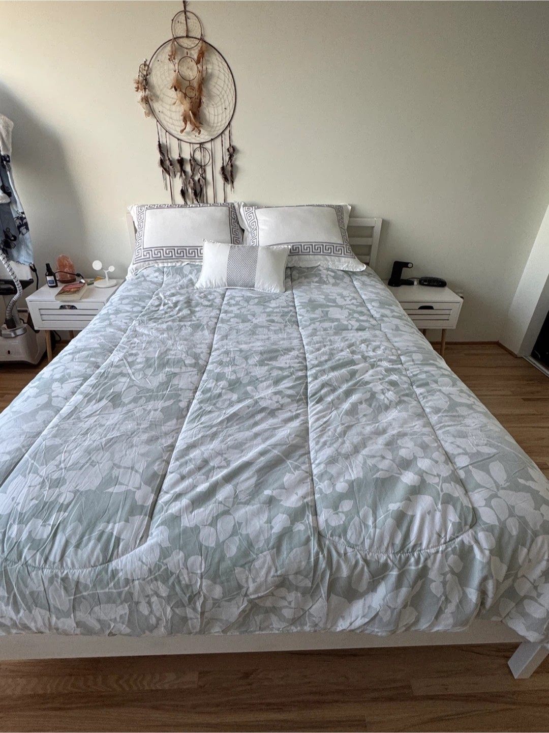 Bed Frame & White Nightstands - photo 3