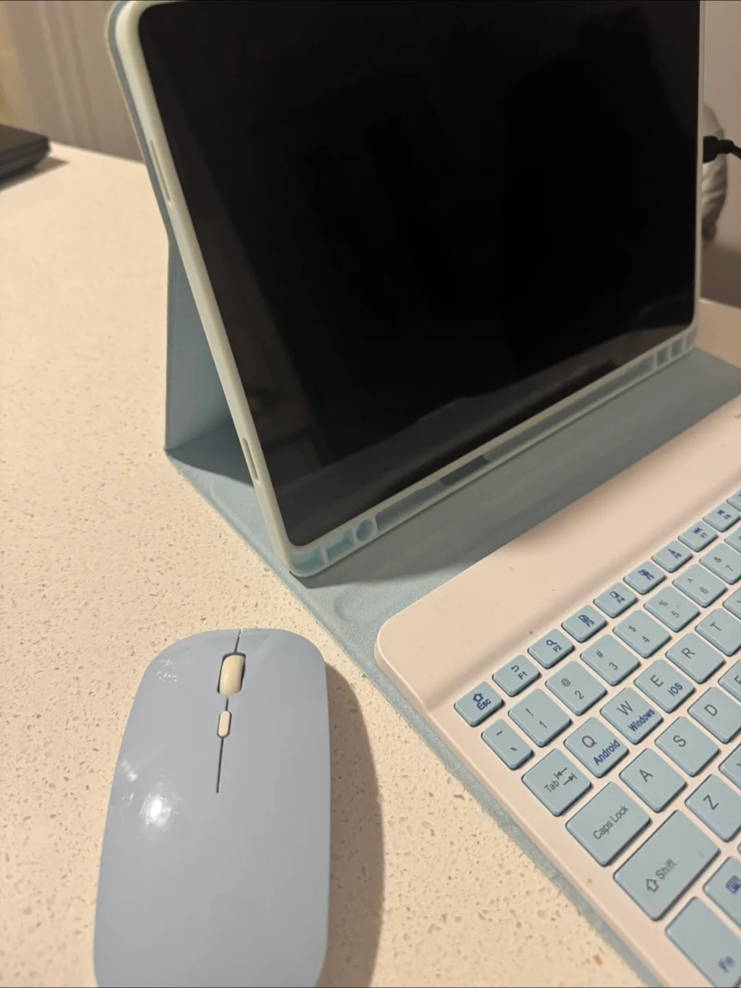 Tablet with Keyboard and Mouse Set image indicator(3)