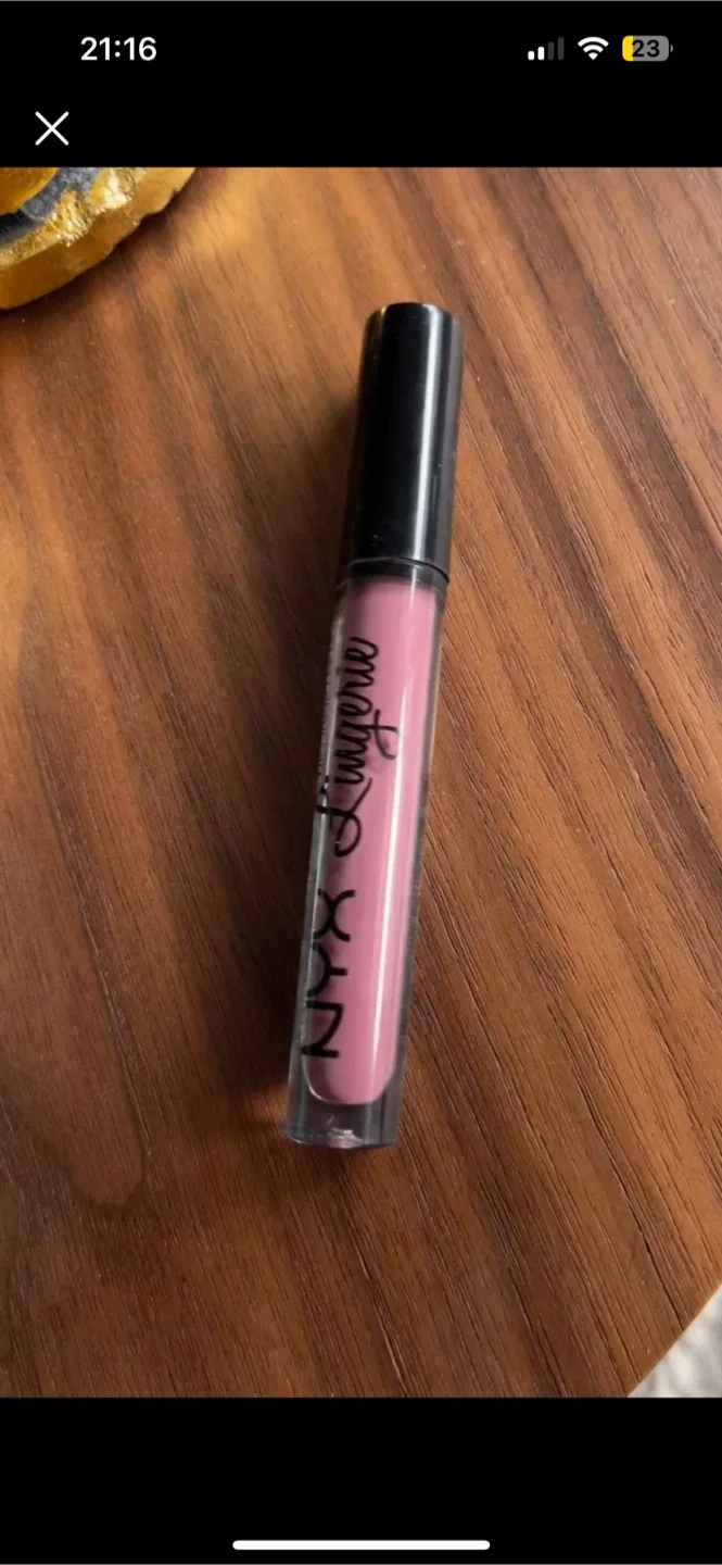NYX Lingerie Lip Gloss