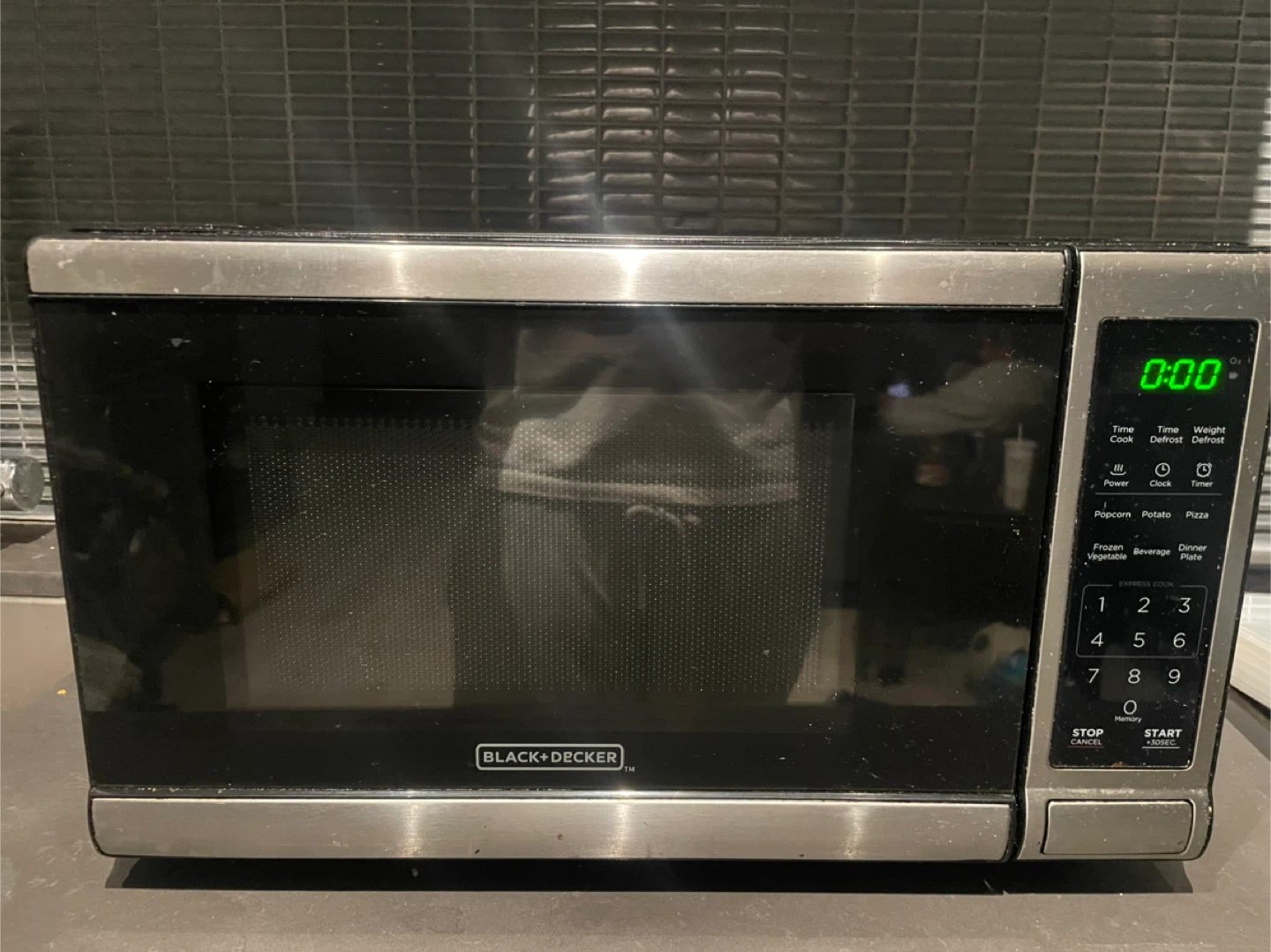 Black+Decker Microwave - photo 3