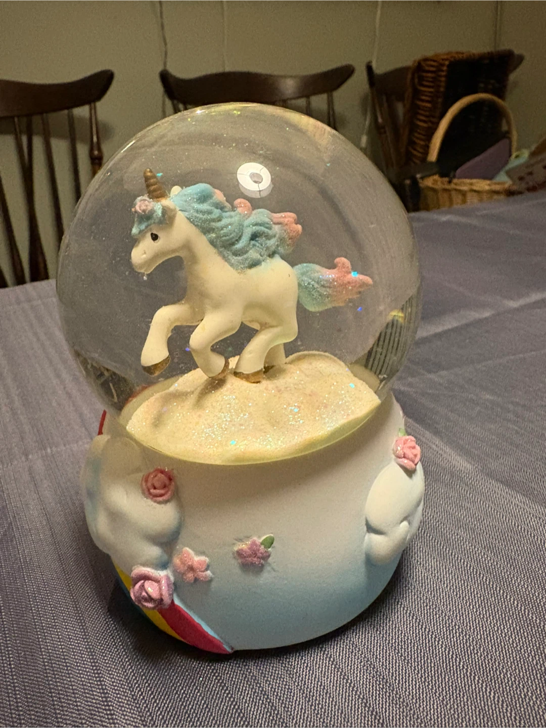 Precious Moments Unicorn Snow Globe - photo 2