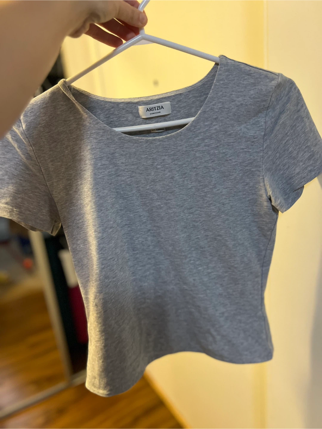 Aritzia Contour T-Shirt - Size M - photo 3