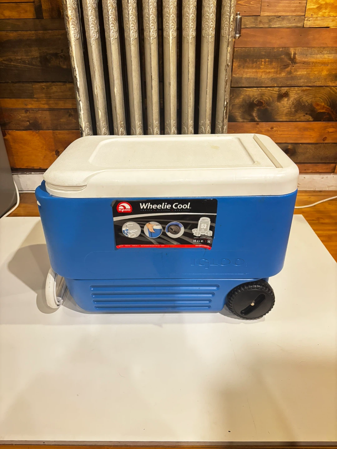 Igloo Wheelie Cool 38 qt Cooler - Blue