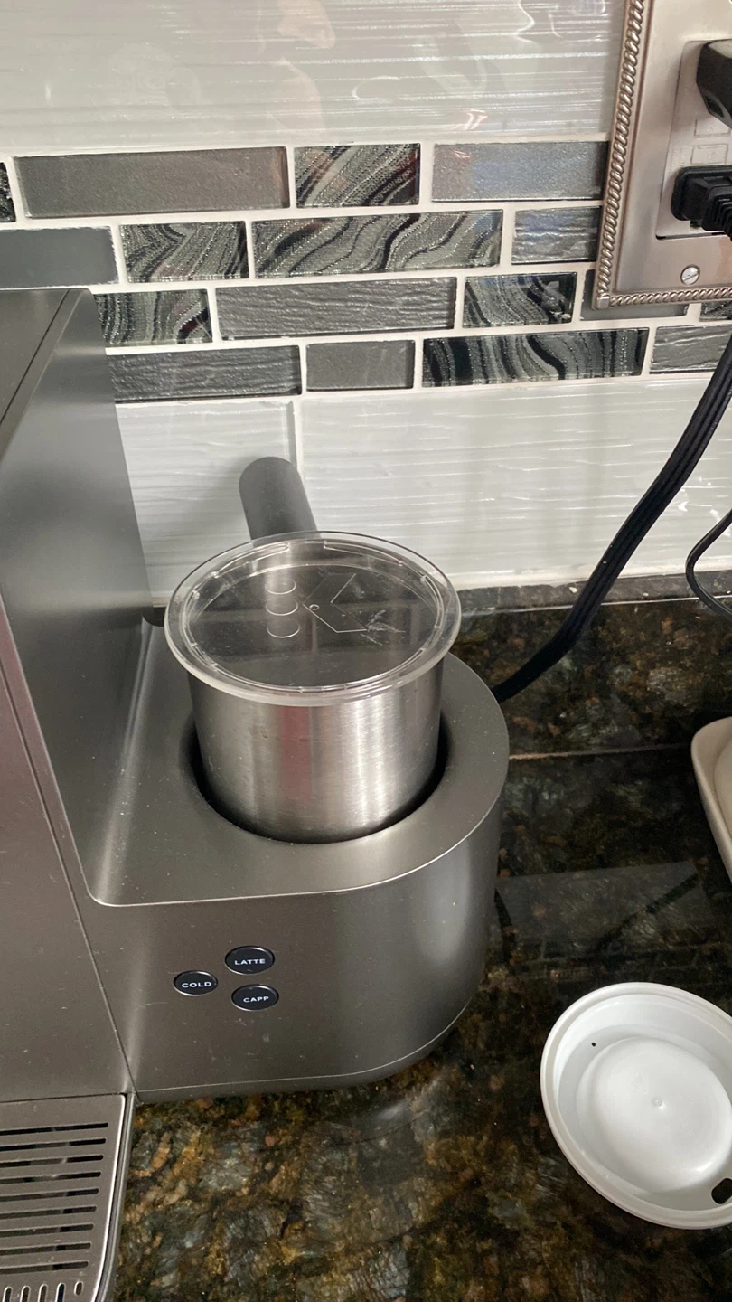 Keurig Coffee Maker - Silver - photo 3