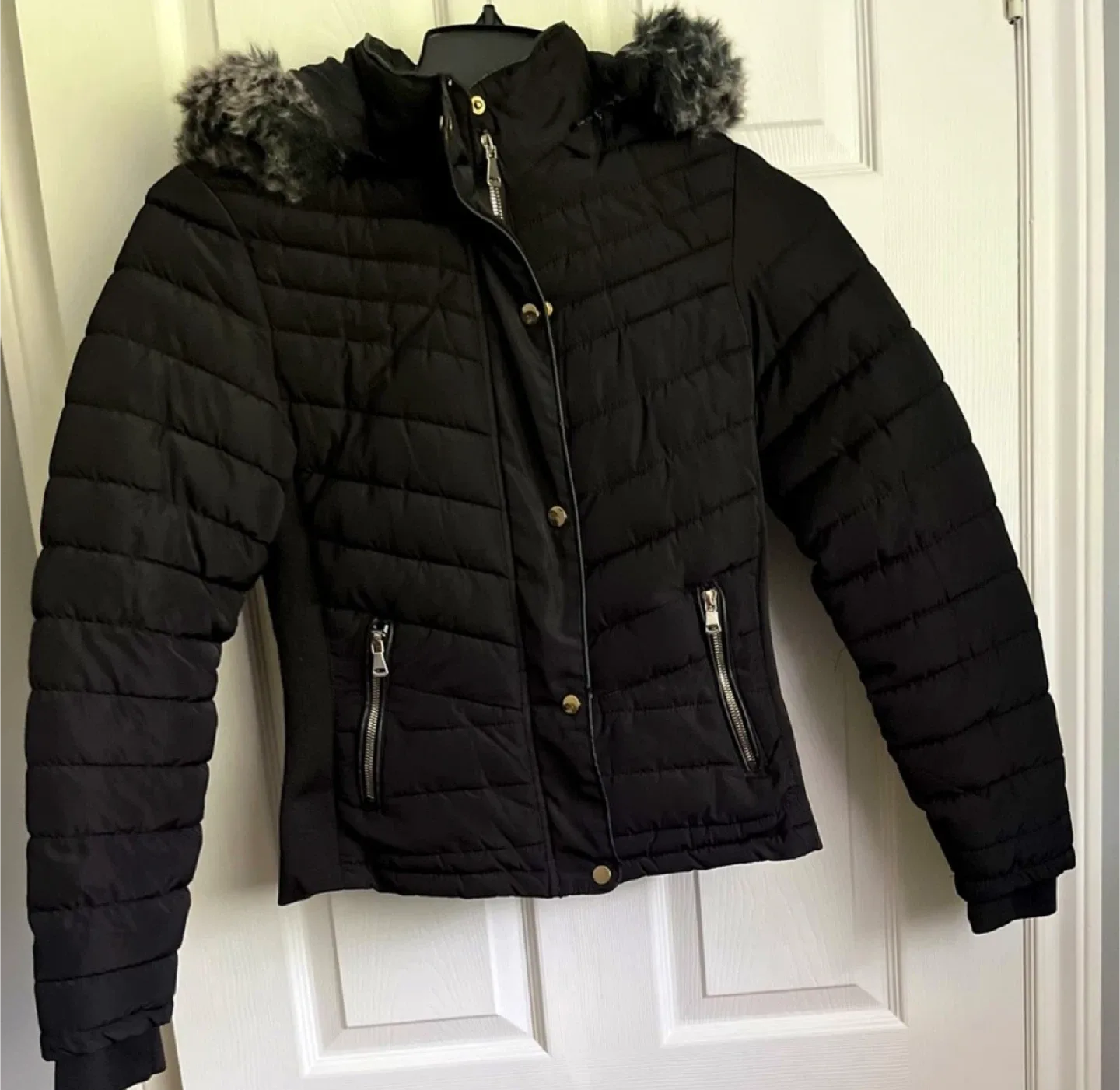 YMI Collection Black Puffer Jacket - Size Small