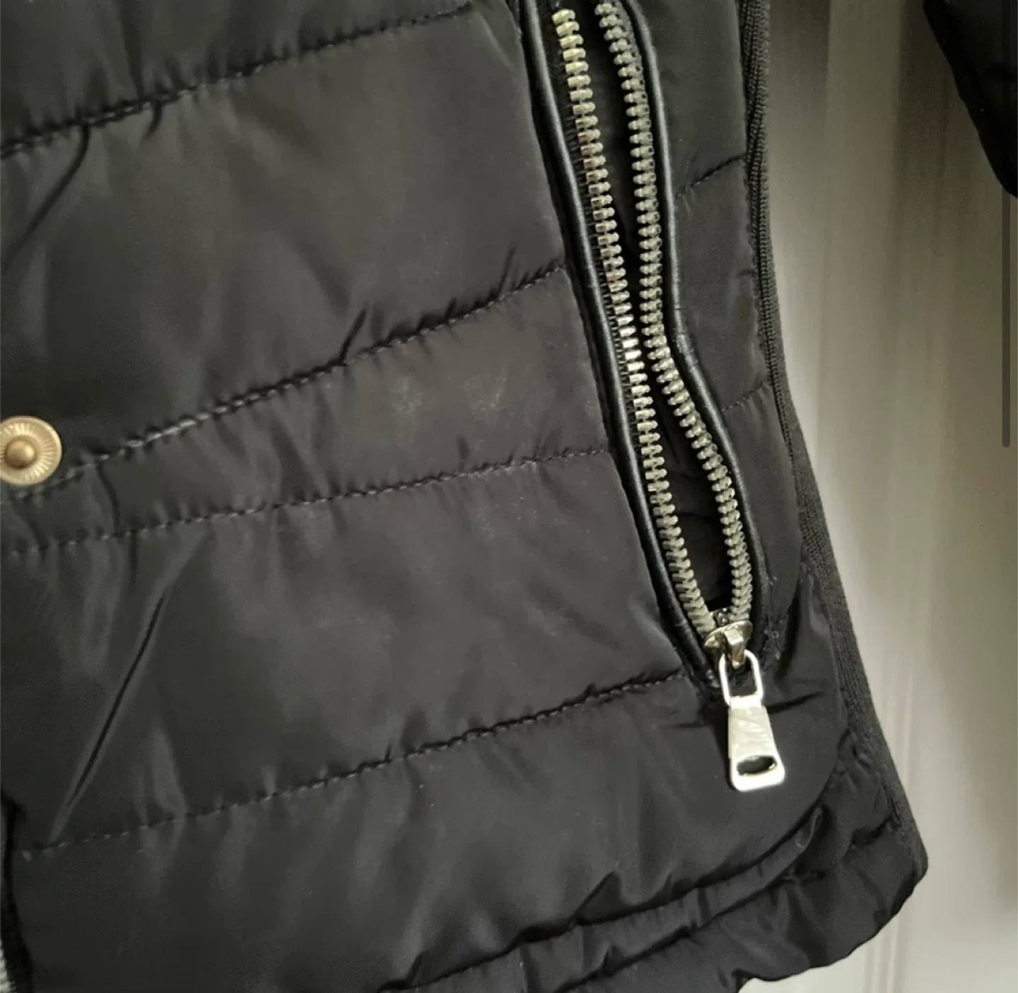 YMI Collection Black Puffer Jacket - Size Small image indicator(2)