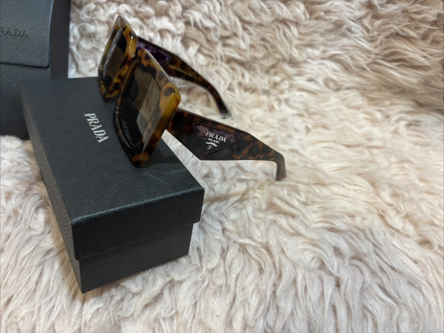 Prada Sunglasses Tortoise Shell - With Box - photo 2