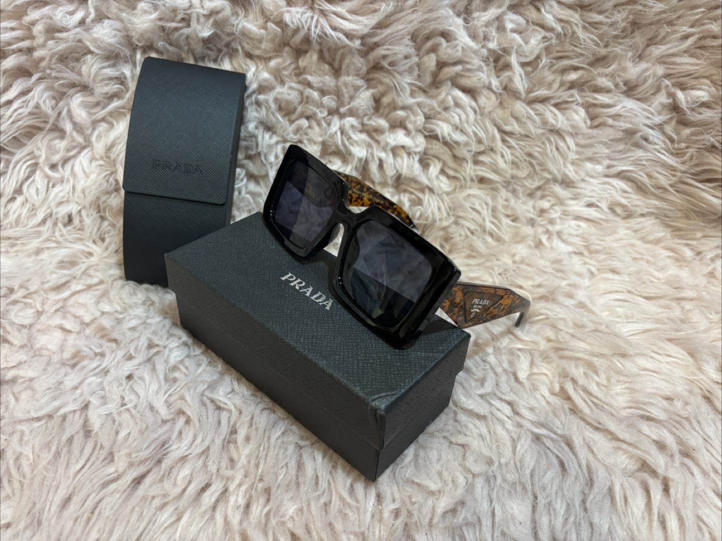 Prada Sunglasses Black and Tortoise - photo 2