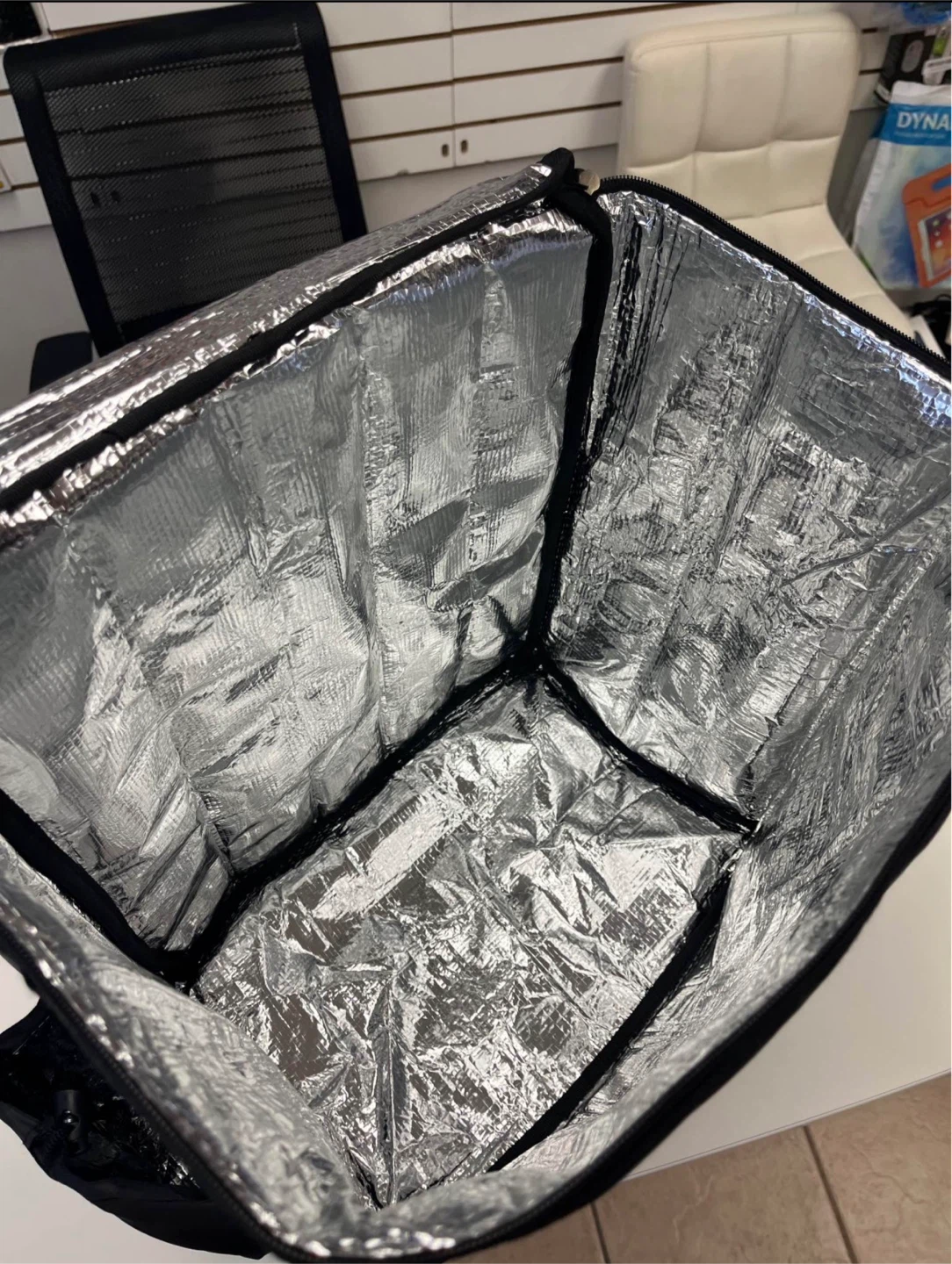 Insulated Food Delivery Backpack - Black - photo 4