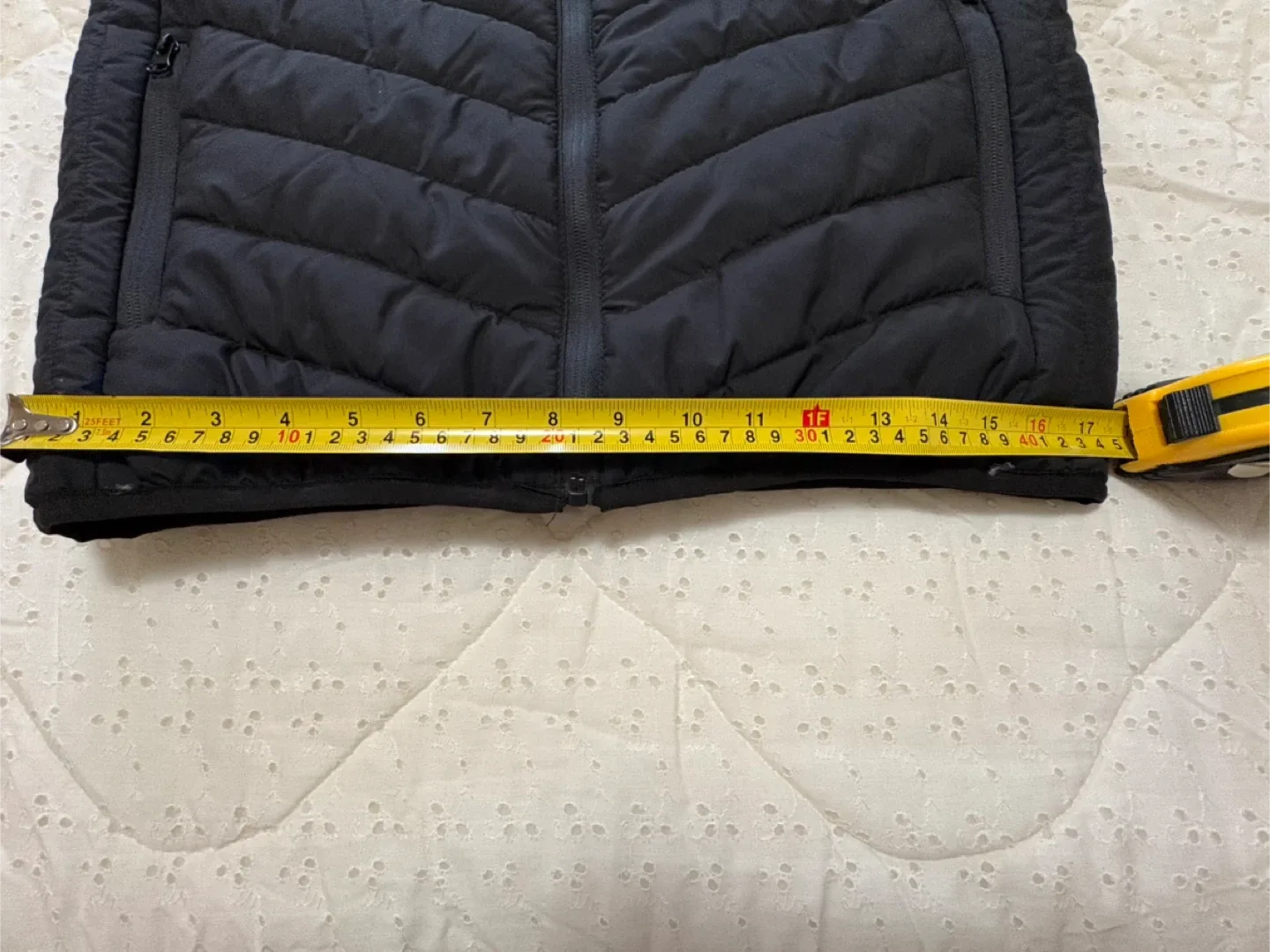 Black Heated Vest - Battery Pack not included image indicator(8)