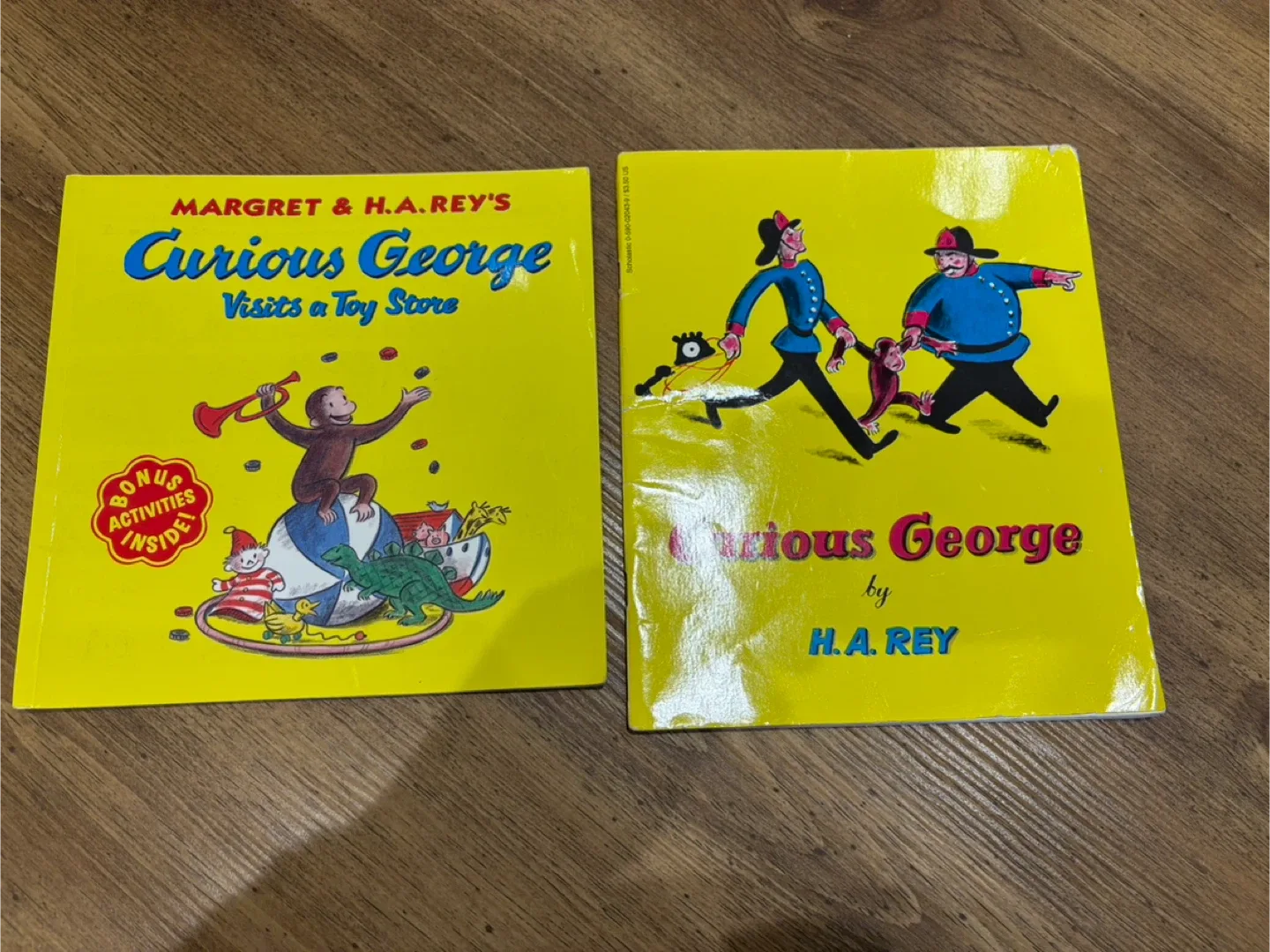 Curious George – 2 Book Bundle