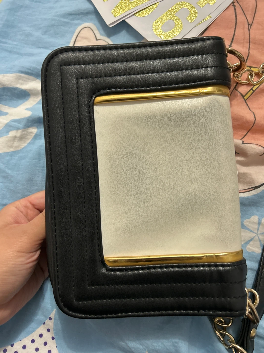Black & White Shoulder Bag with Gold Chain - photo 2