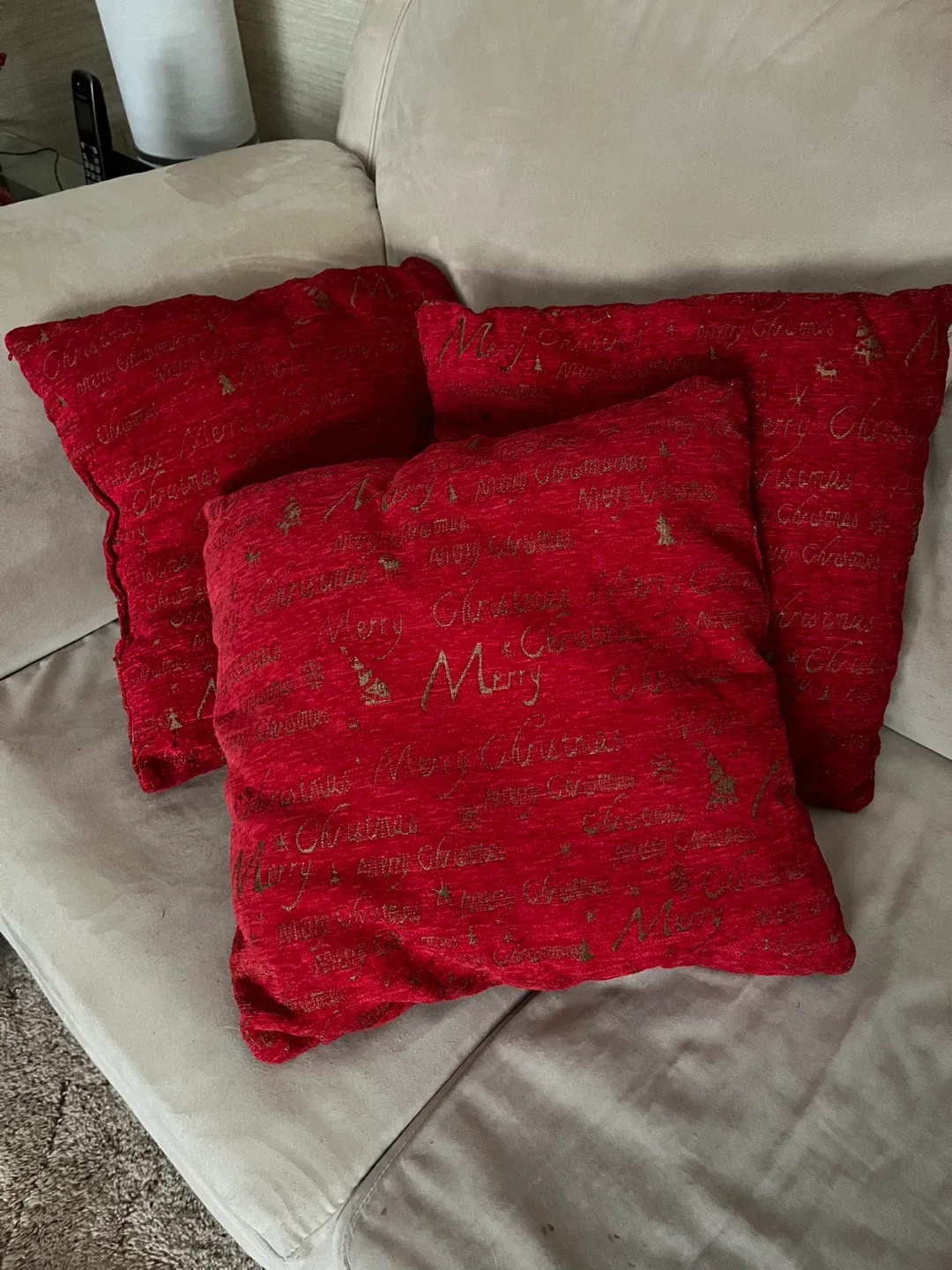 Set of 3 red Christmas throw pillows
