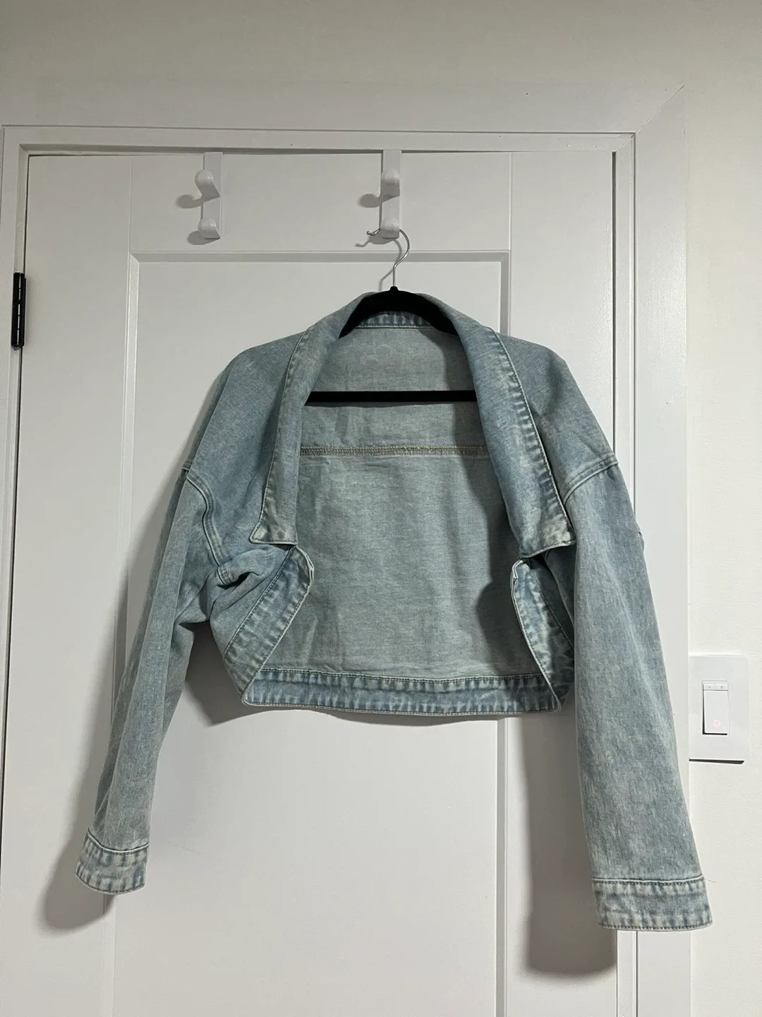 SHEIN Dazy Cropped Denim Jacket - Size M