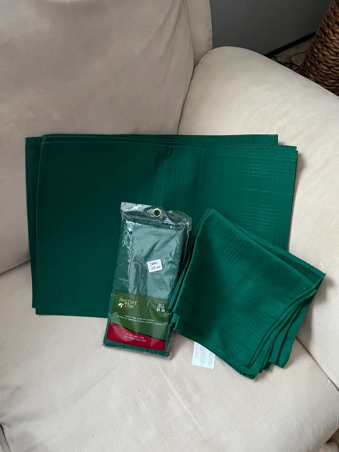 Green fabric placemats and napkins