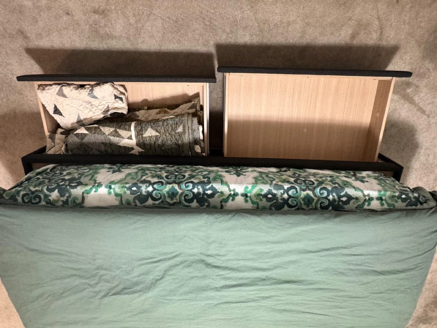 Queen Size Bed Frame and Mattress - urgent Move out by dec 13 - photo 3