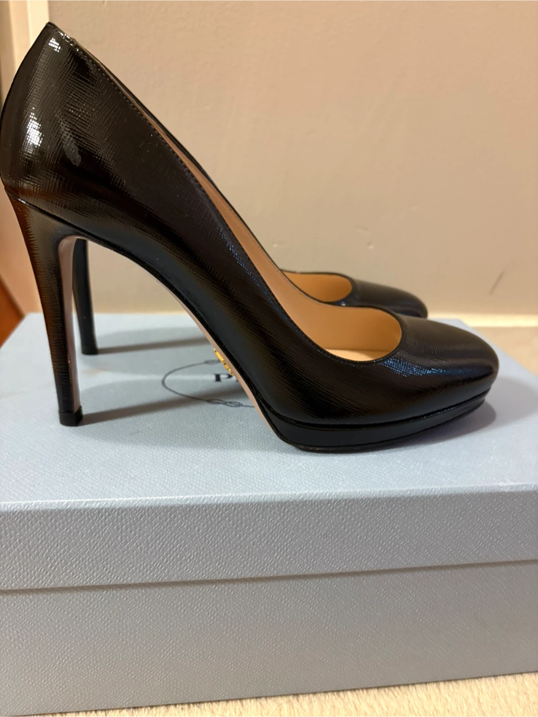 Prada Black Patent Leather Pumps - Size 37 - photo 3