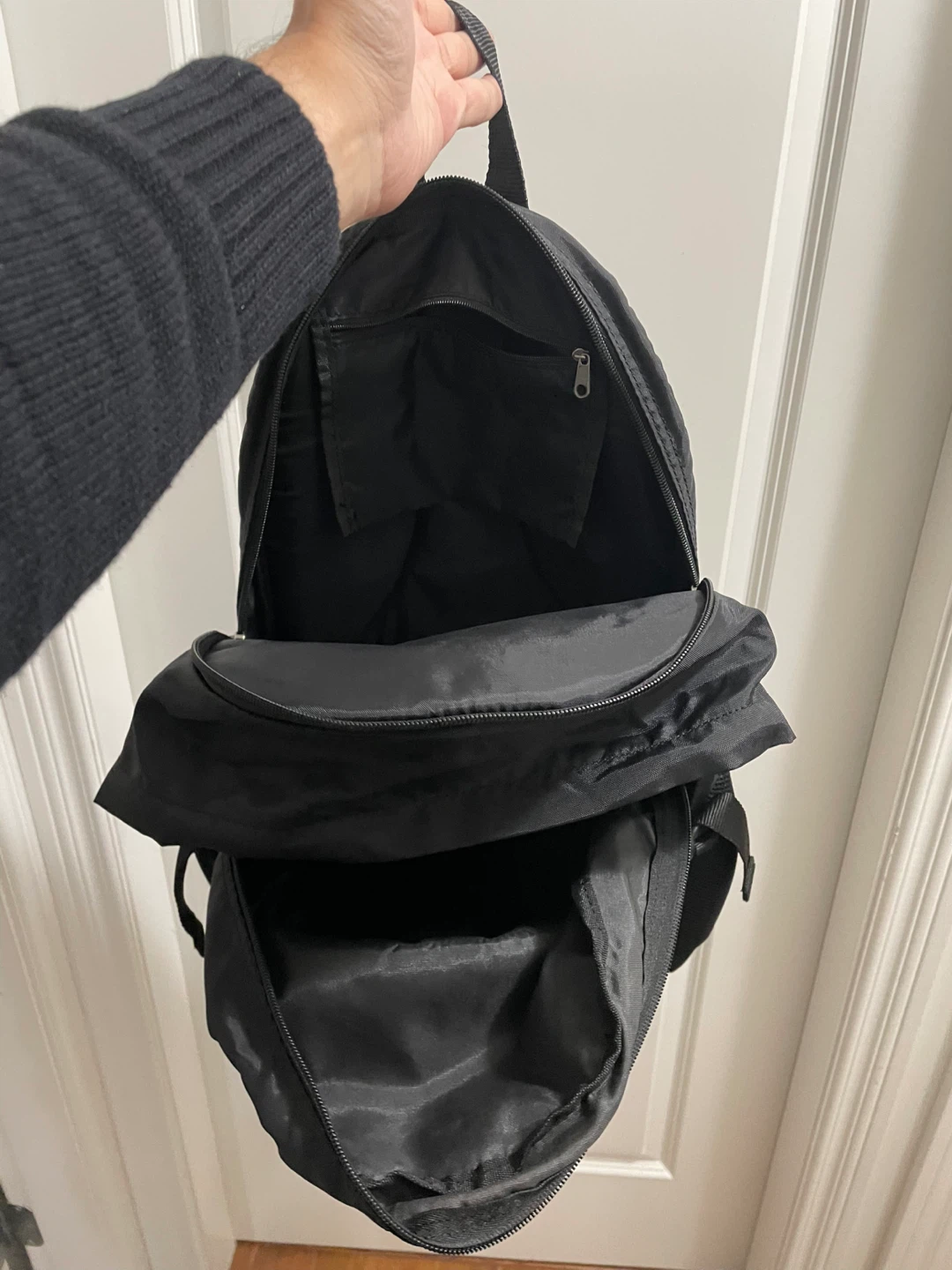 Black Backpack - Move out sale - photo 2