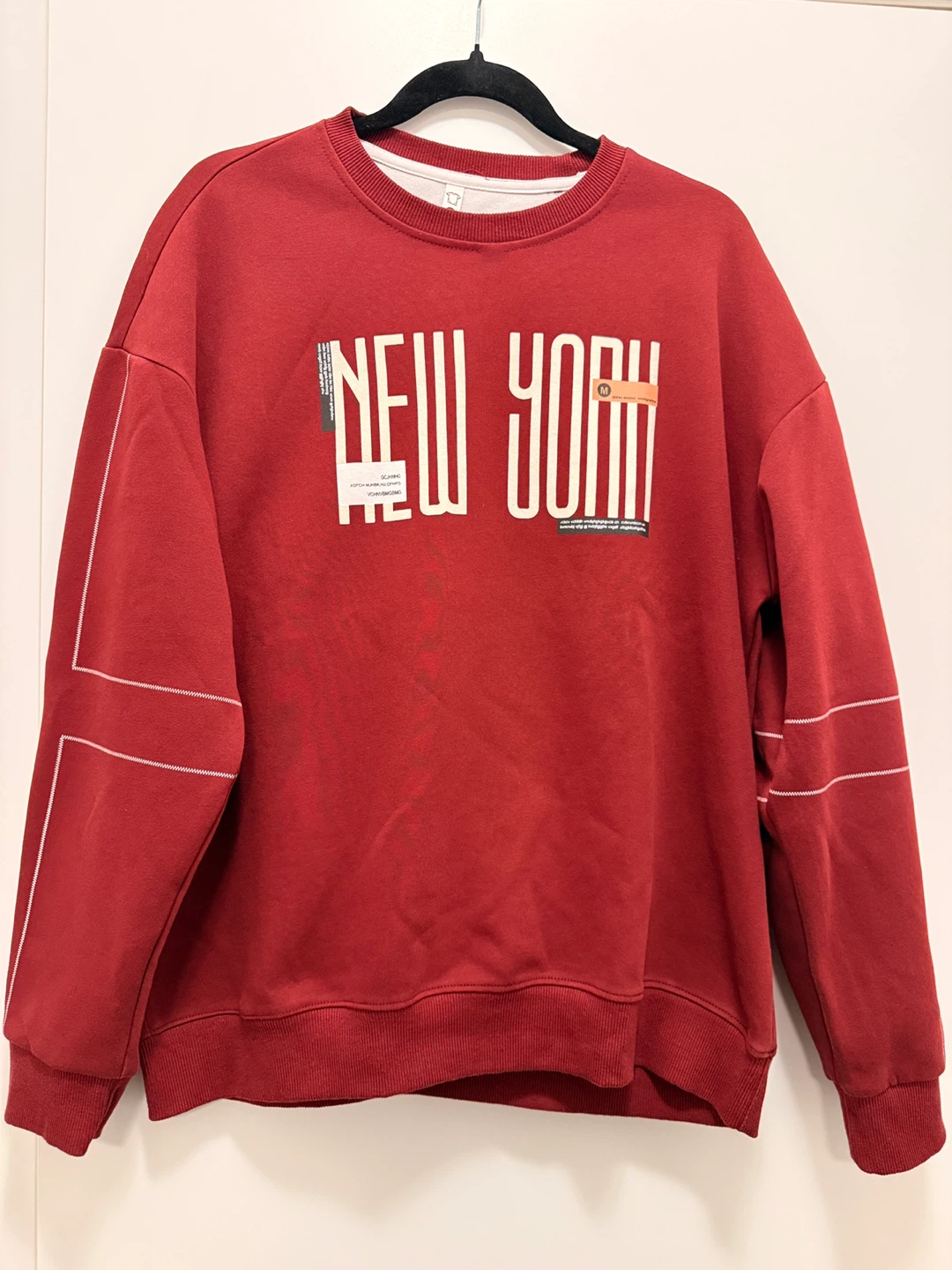 Red “New York” Graphic Sweater – Streetwear Style
