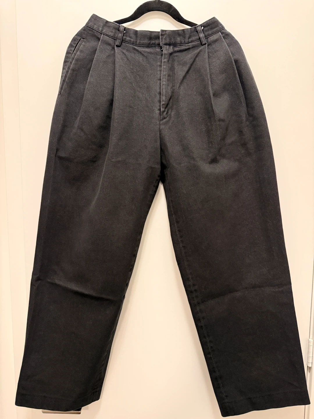 Black Pleated Trousers – Made in Korea (Deef House)