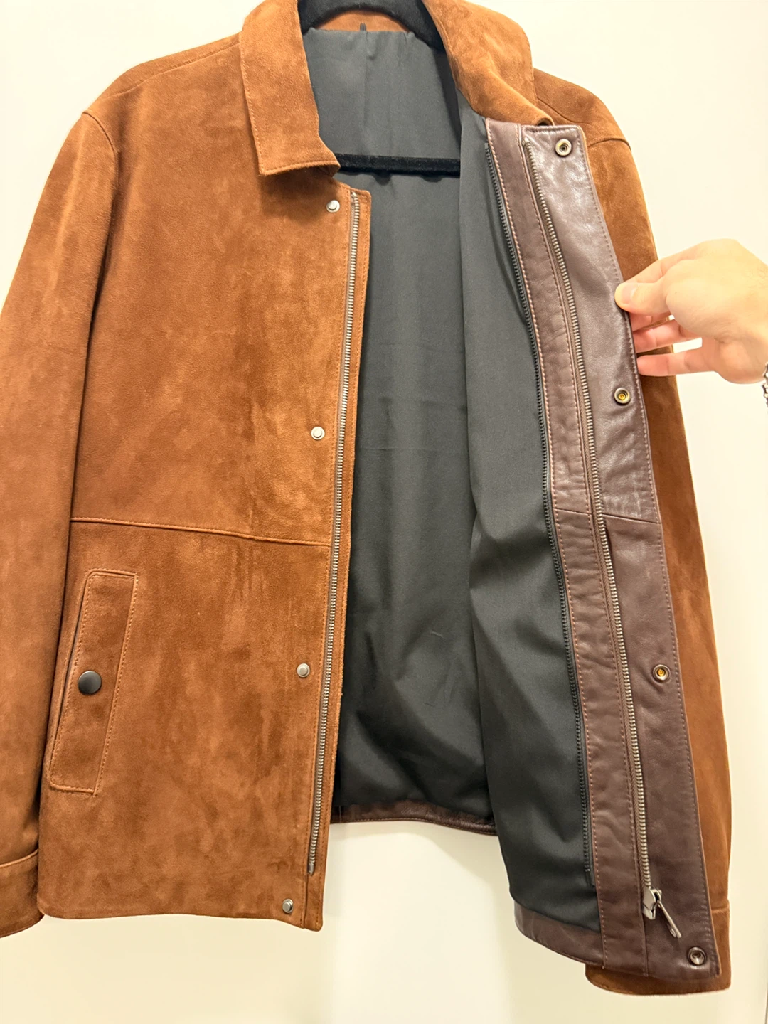 Brown Suede Jacket – Classic Fit, Excellent Condition - photo 3