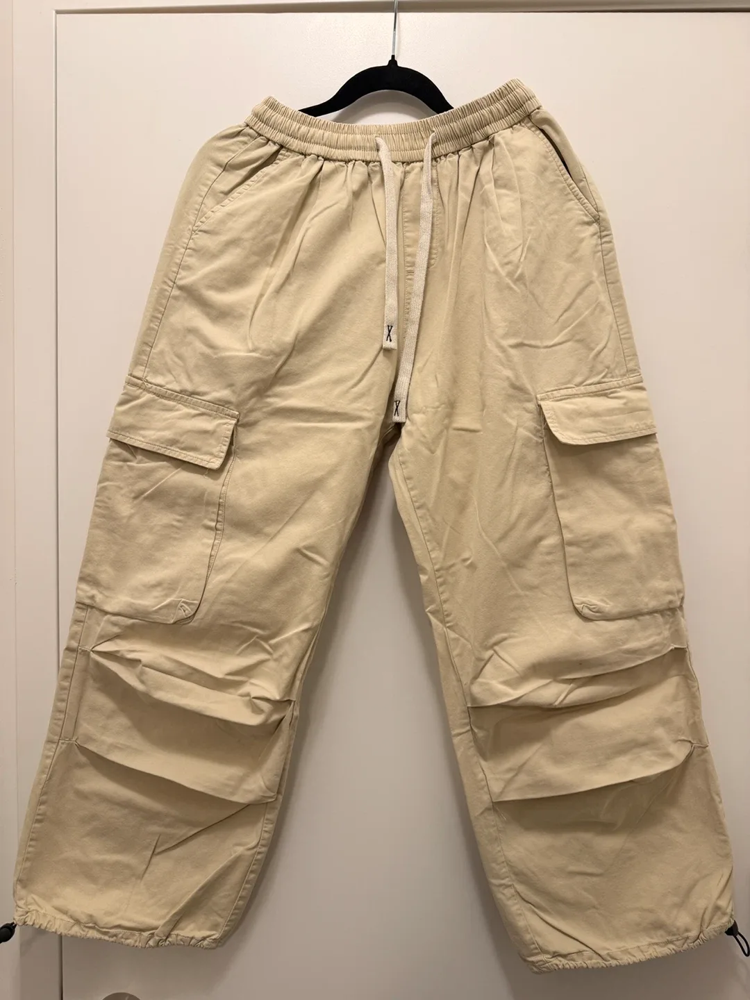Cream Cargo Pants – Relaxed Fit, Elastic Waist