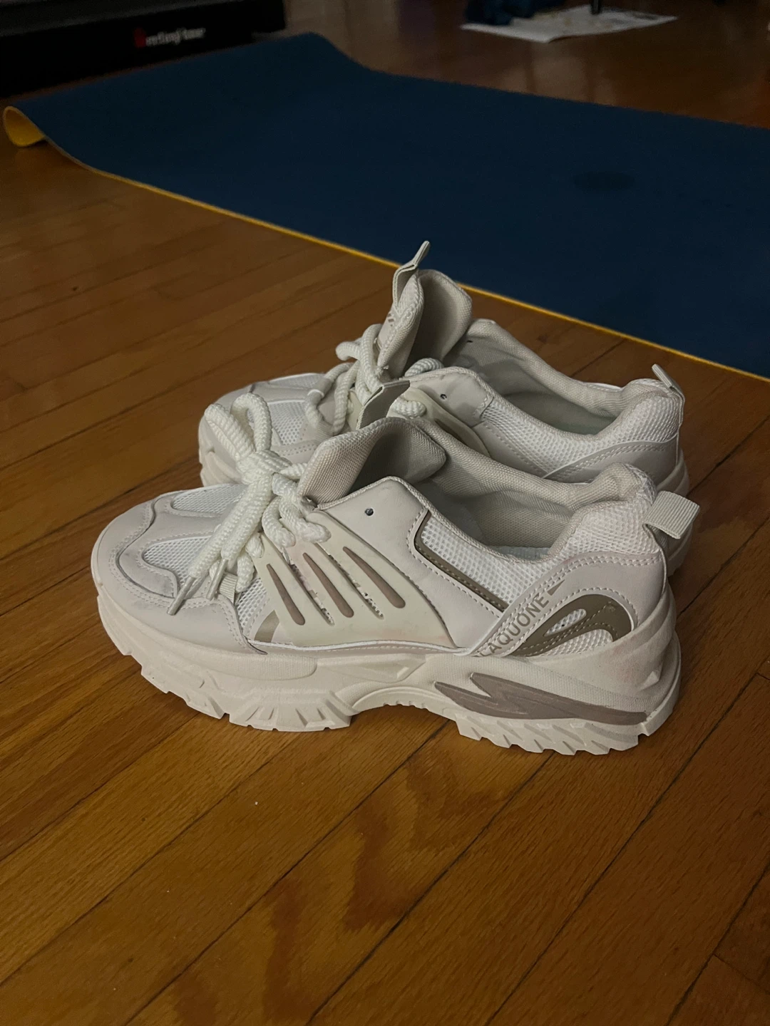 LAODIONE White Sneakers Size 41 - photo 2